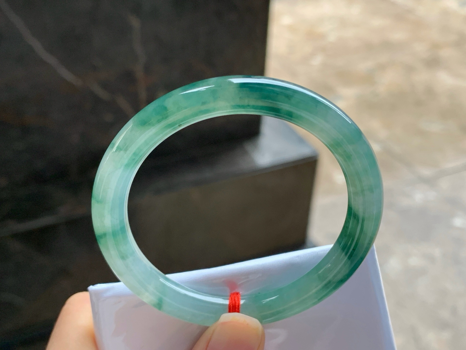50.5-7.7
蓝花细条^_^飘花鲜艳