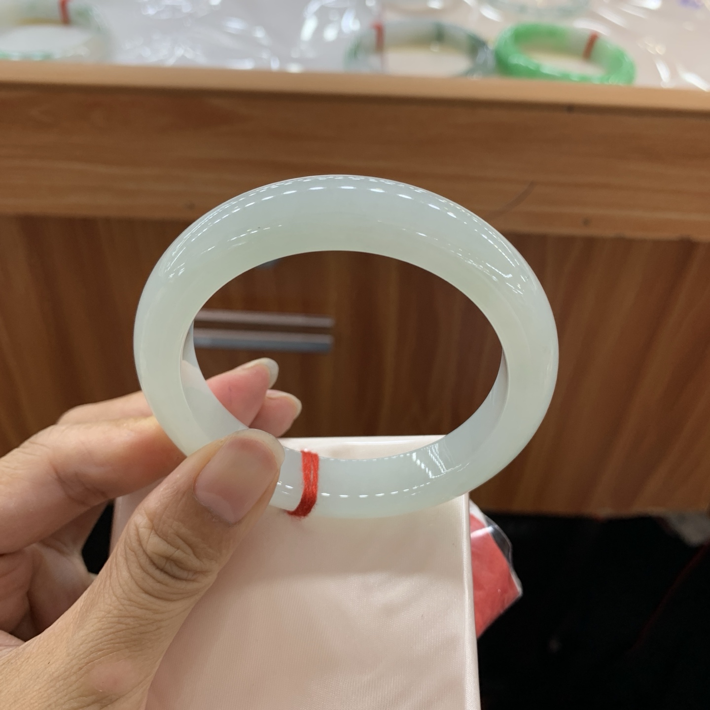 070325MMJ 绿底正圈翡翠手镯 55.7-12.1-9