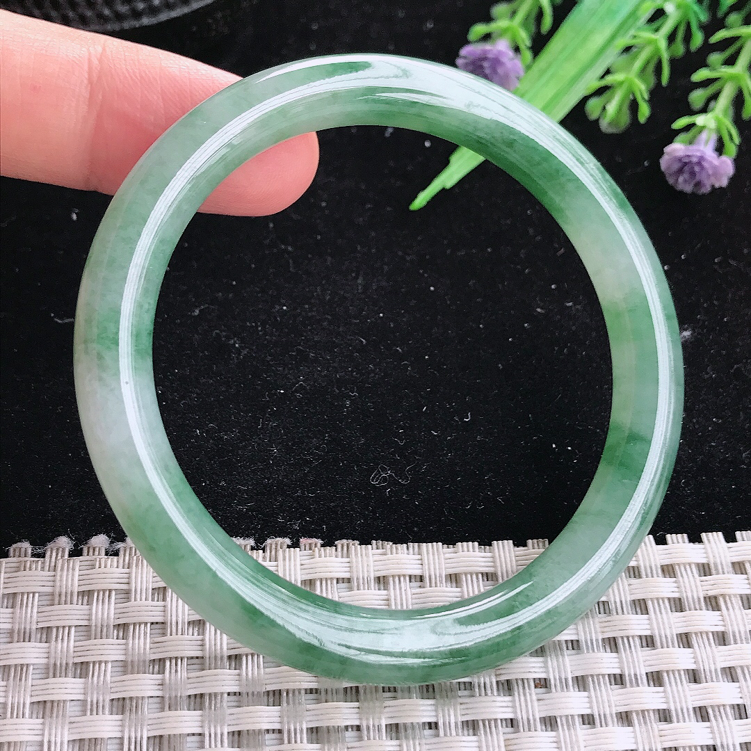 实拍A货翡翠53.5/7.8/8.1老坑冰胶飘花圆条手镯平安镯平安镯
