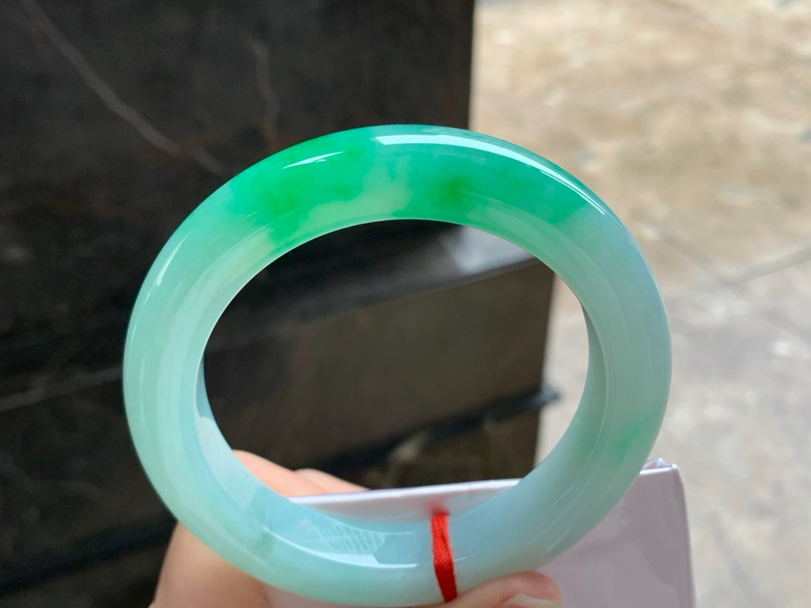 59.5-13.1-11
绿色手镯^_^大圈 细腻