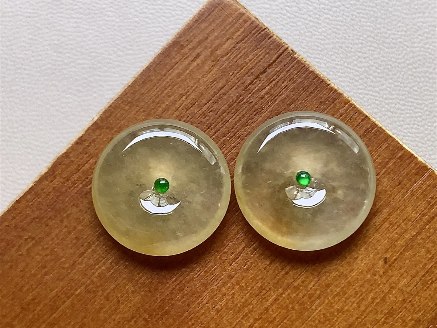 ️ 黄翡怀古一对 色泽金黄漂亮，种水，无裂，尺寸16*4