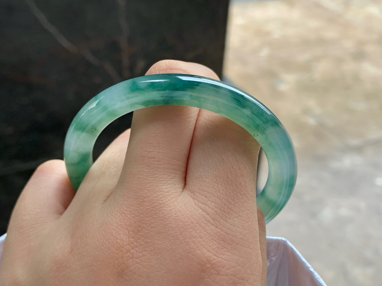 50.5-7.7
蓝花细条^_^飘花鲜艳