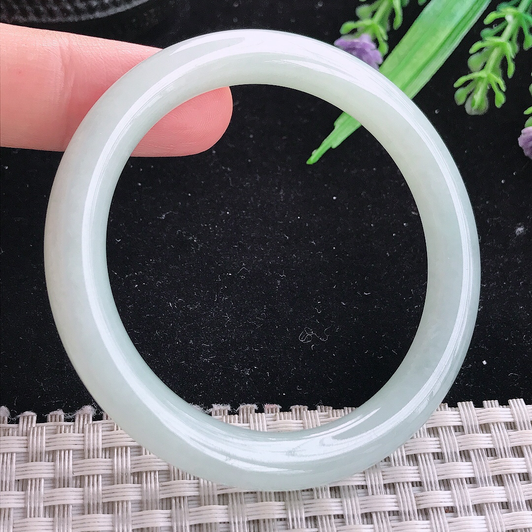 实拍A货翡翠51.5/8.1/8.3老坑冰润细条圆条手镯平安镯平安镯