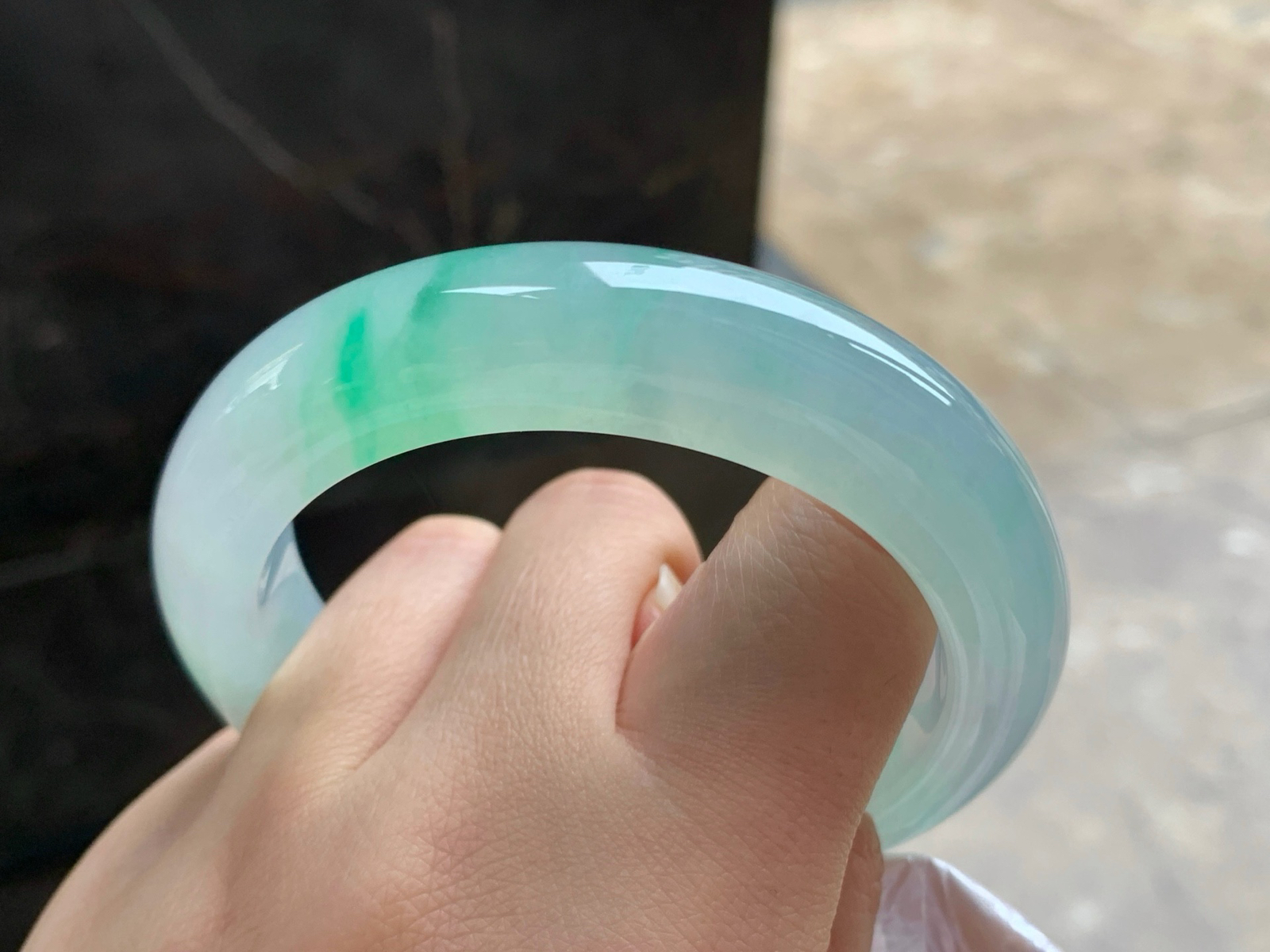 59-14.2-10.3
飘绿手镯^_^色阳冰透