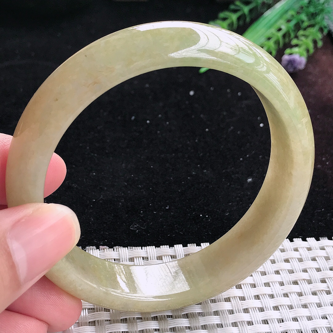 实拍A货翡翠60.5/15.3/8.2大圈口老坑温润黄翡手镯平安镯平安镯