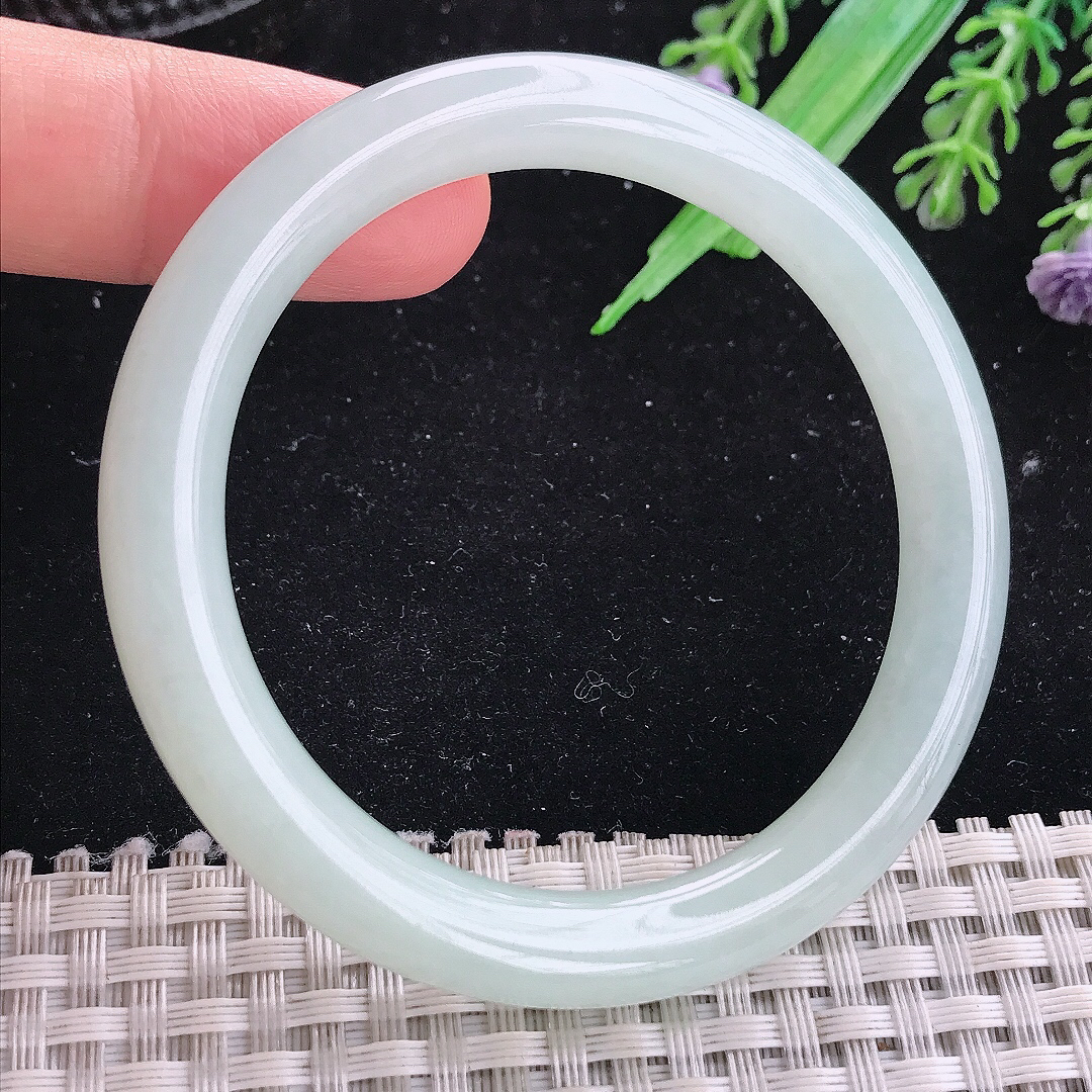 实拍A货翡翠51.5/8.1/8.3老坑冰润细条圆条手镯平安镯平安镯