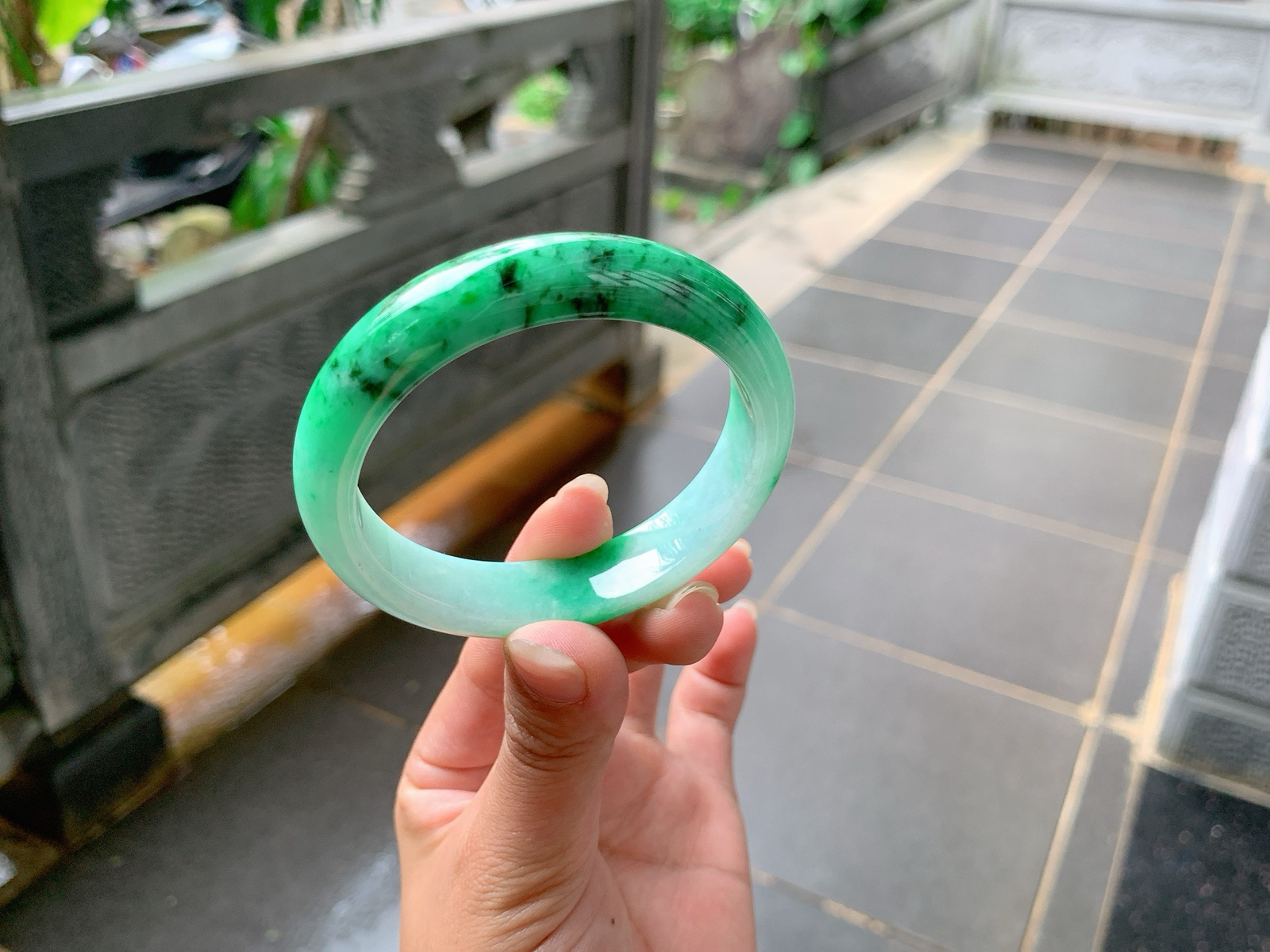 ｜54圈口
藓加绿，浓郁大气，整体细腻流畅，花色独特别致，