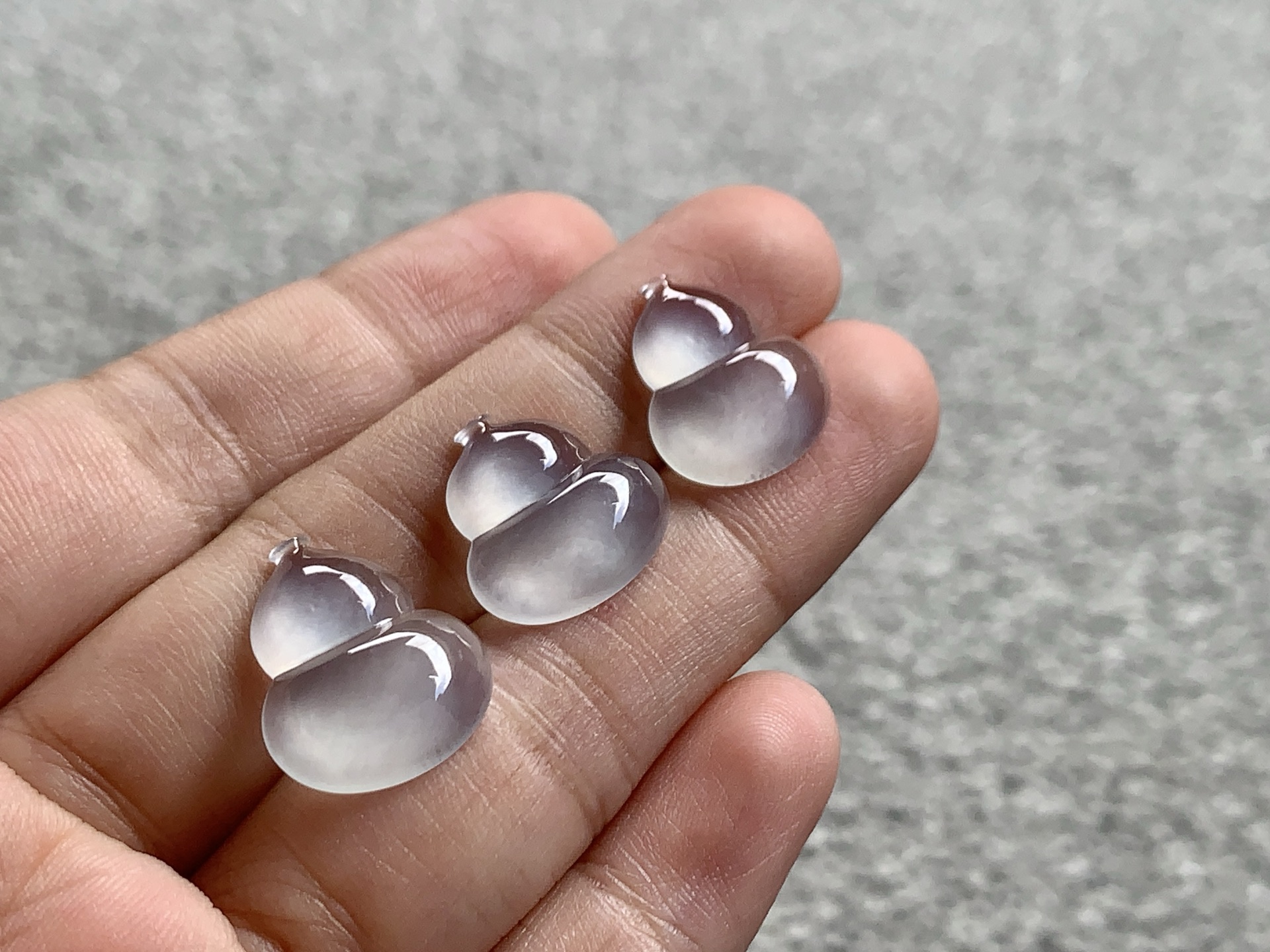 ️ 冰种葫芦一手 尺寸：16.6×13.3×3.2/14.8×12.3×2.9/13.7×13.8×3.2