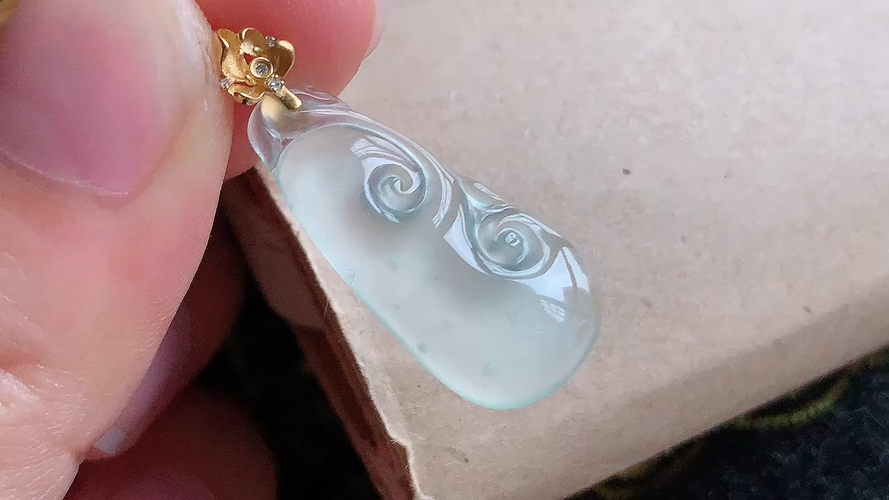 ️翡翠精品。如意，高冰种无裂，雪花棉18k金 尺寸24.5-12-3 aa73