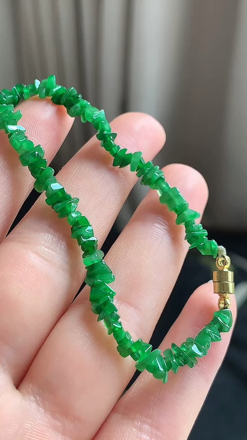 天然翡翠，冰绿碎碎平安手串 尺寸5.2 ah73