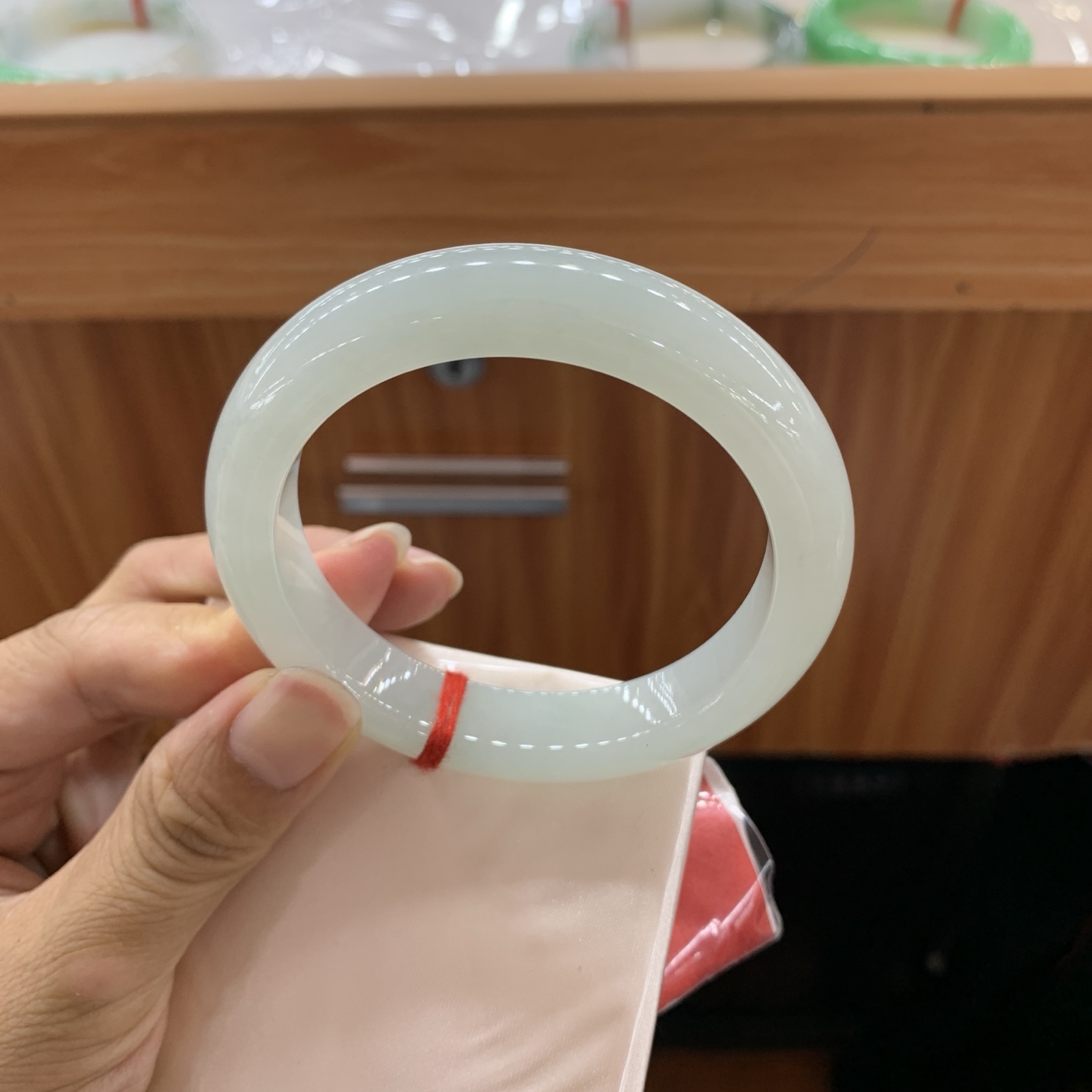 070325MMJ 绿底正圈翡翠手镯 55.7-12.1-9