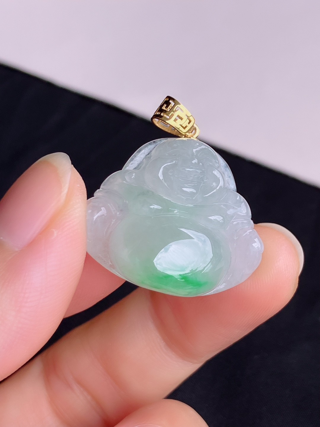 翠绿弥勒佛，色美清爽，尺寸26.8/22.5/8/自然光实拍