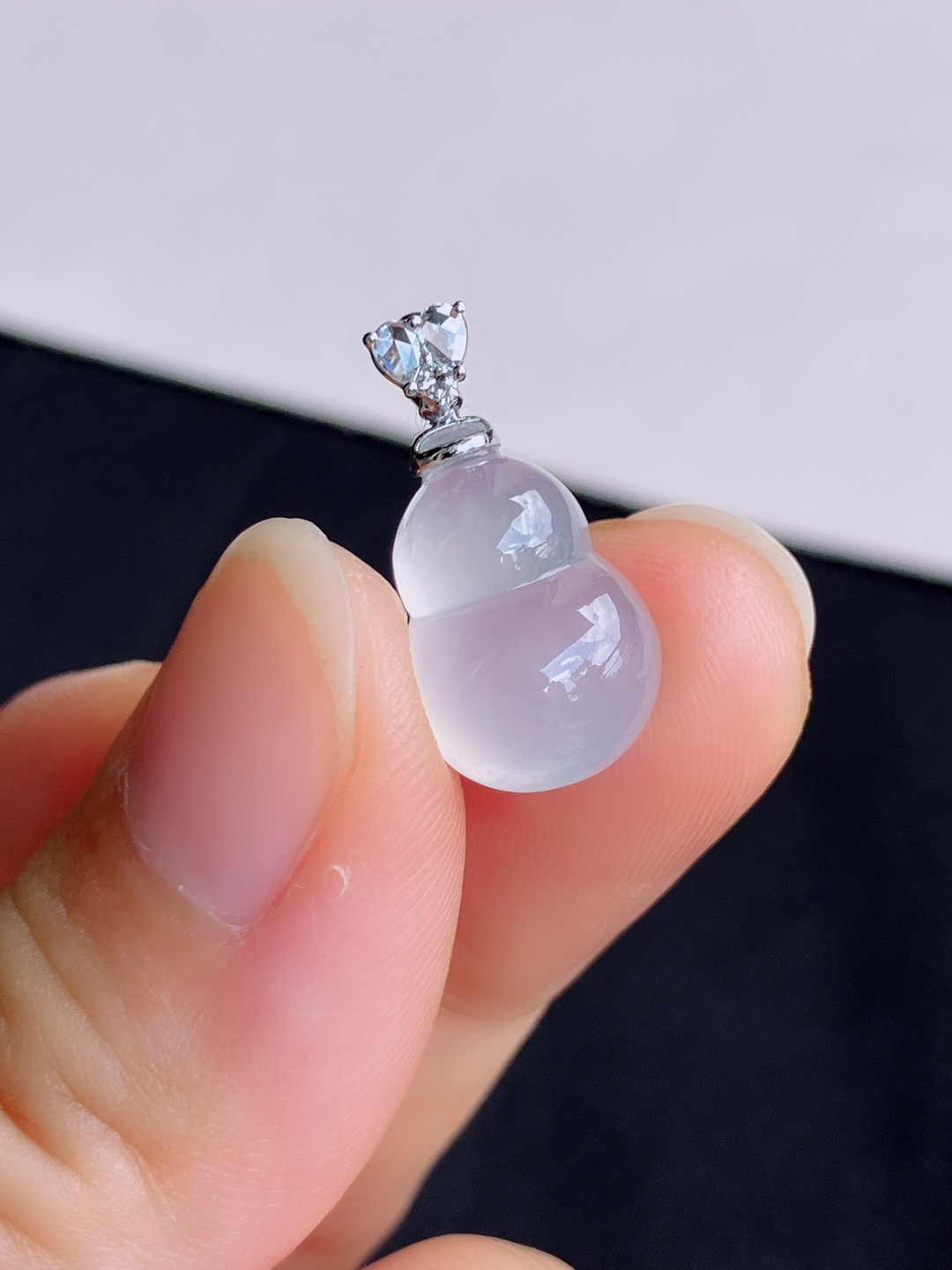 白冰小葫芦，晶莹剔透，简约时尚，尺寸20.5/15.3/10.6/7/自然光实拍