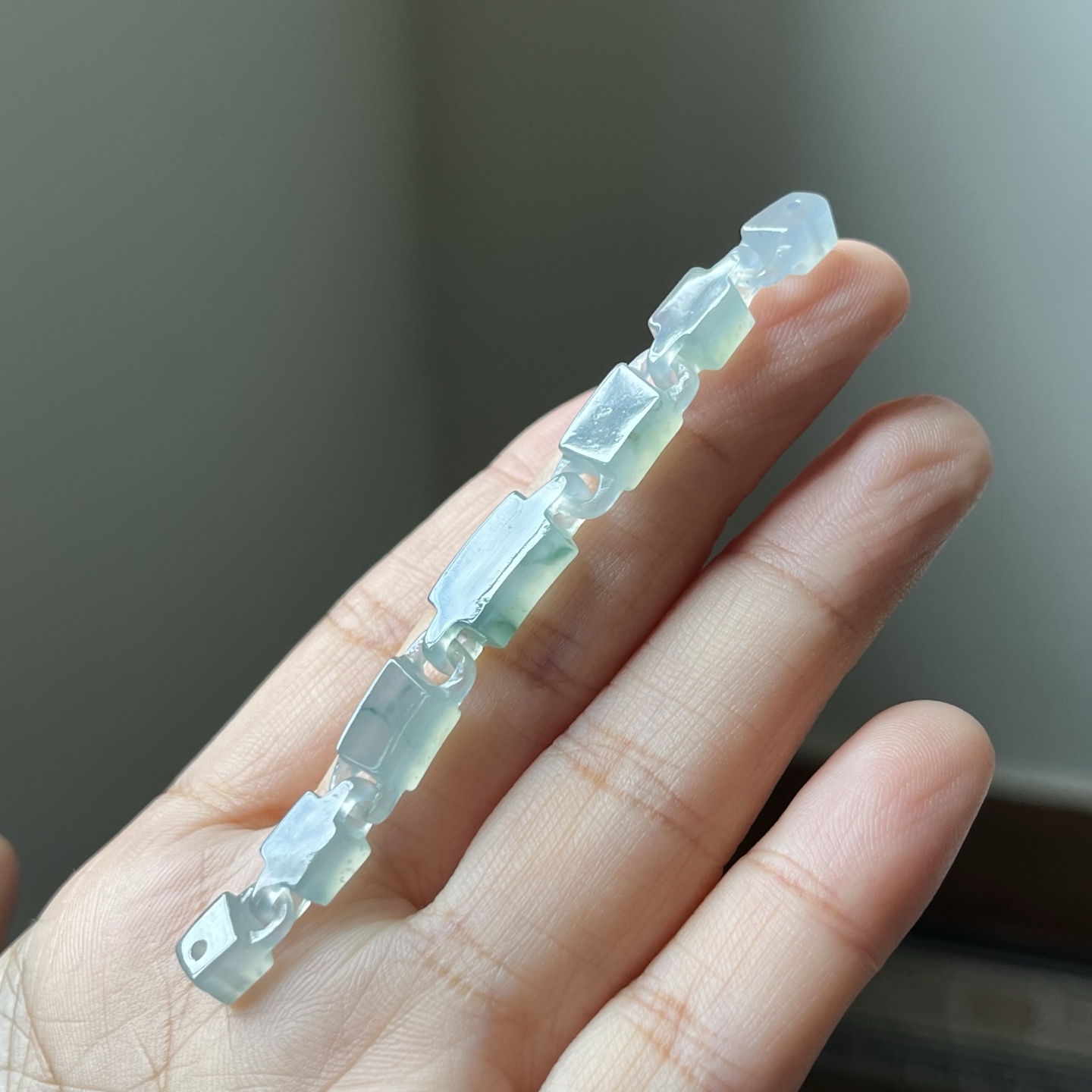 冰种飘花平安无事手链，环环相扣，种水好，冰透，尺寸85×6.5×5，代镶嵌，帮编绳都可以