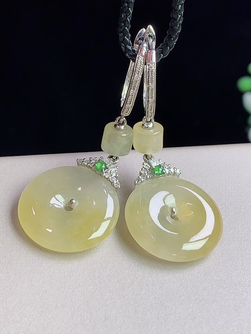 18k金镶冰黄翡平安扣耳环，无裂，尺寸15.2-3.0mm，Q05Lpa