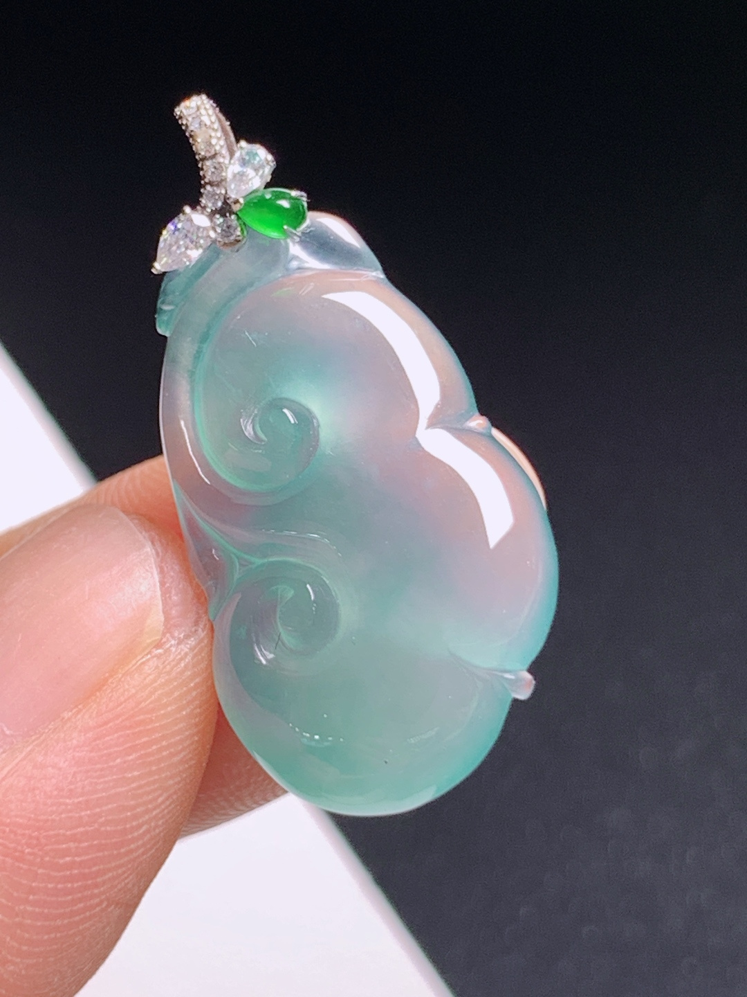 如意吊坠，湖水底色细腻起光，万事顺意 530702