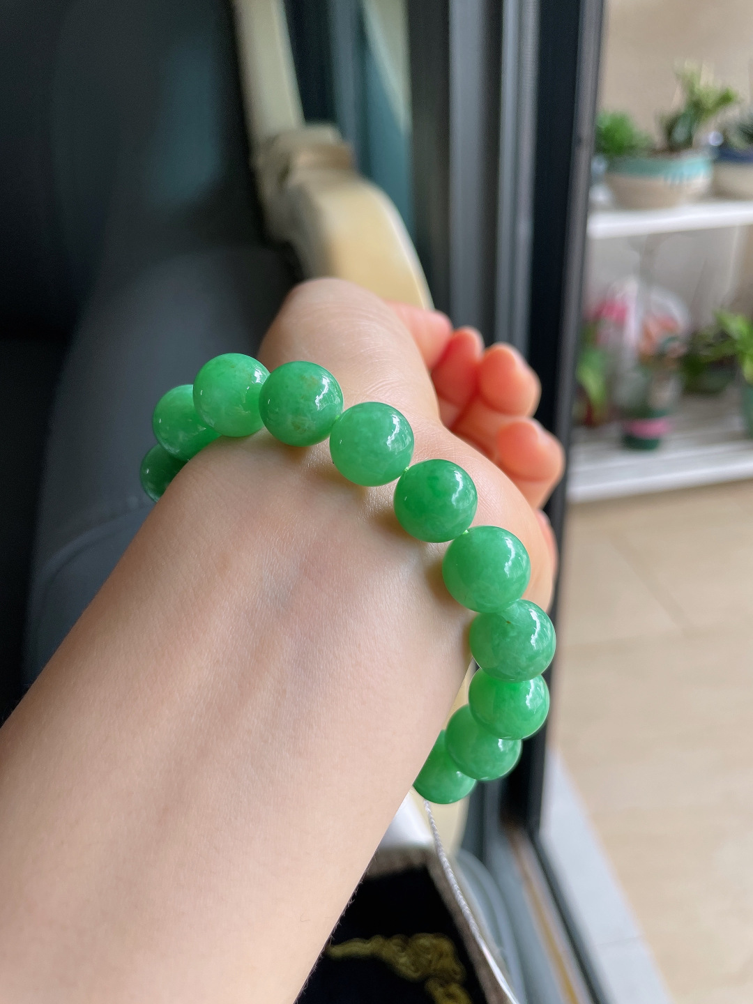 ️，缅甸天然翡翠A货，冰满绿手串，尺寸：12mm。【编3484】