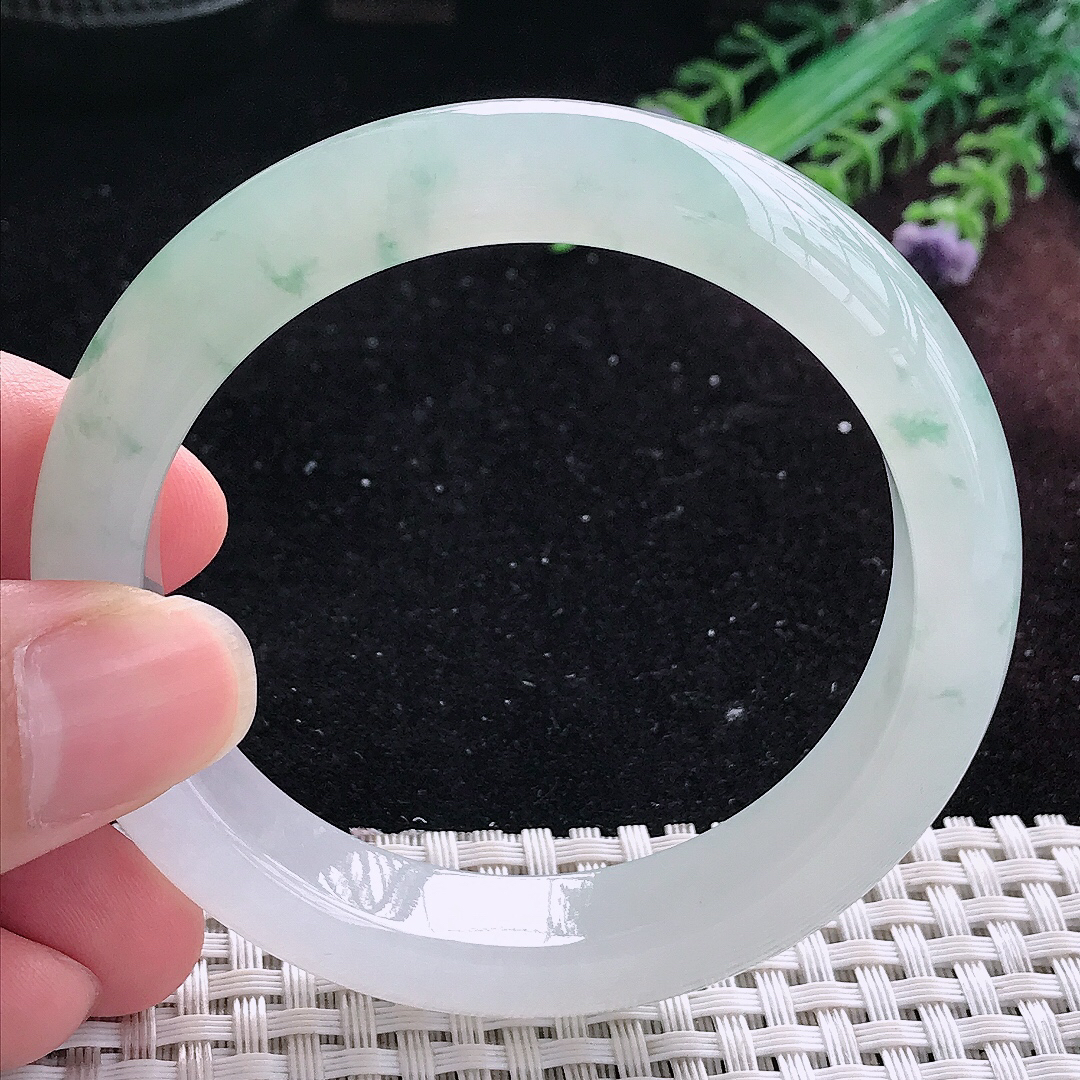 实拍A货翡翠54.5/12/8.5老坑冰透起胶冰飘花手镯平安镯美人镯