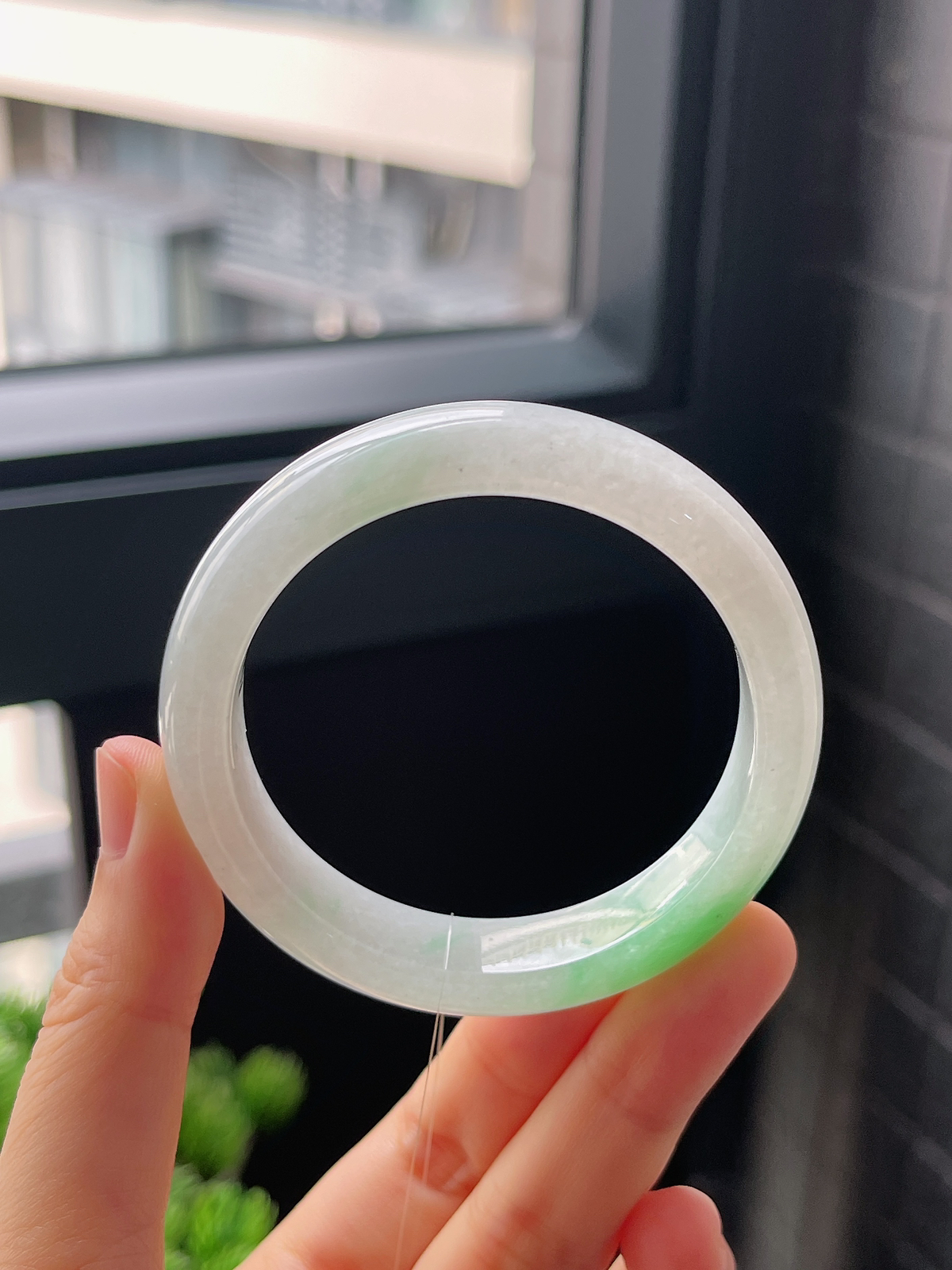 正圈50.8圈口，翡翠冰糯种飘花手镯