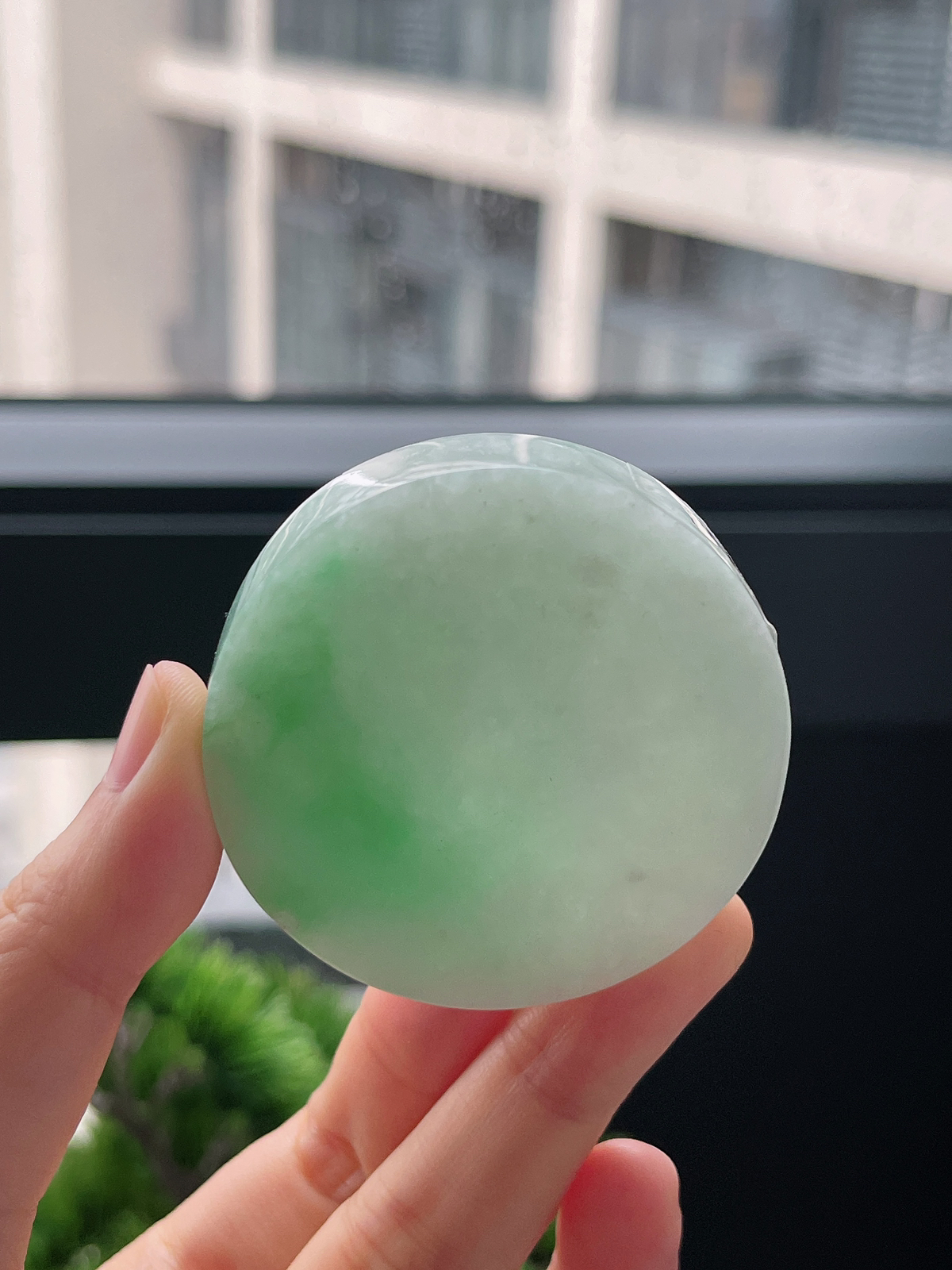 翡翠飘绿镯心