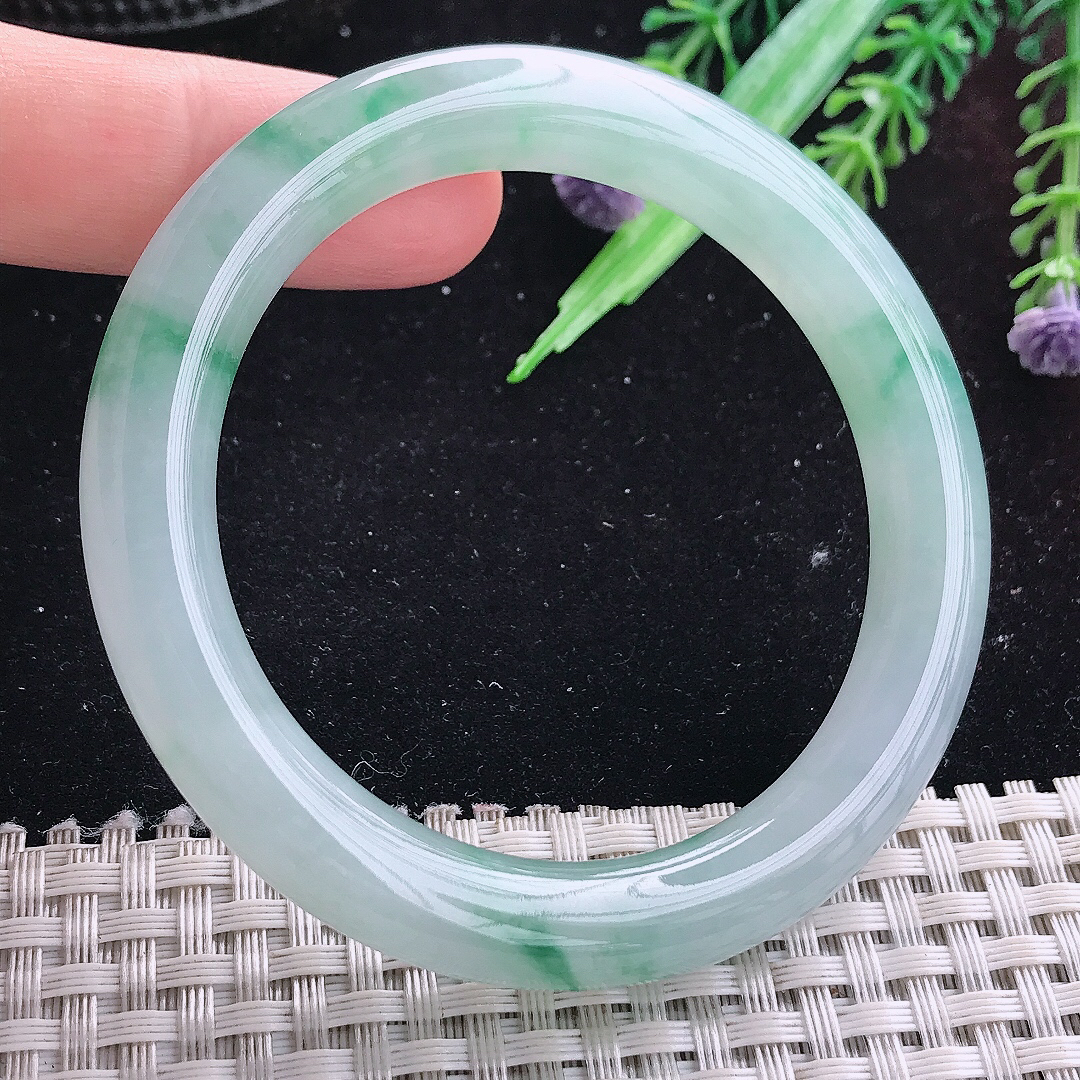 实拍A货翡翠53/9.3/9.5老坑冰胶果冻冰飘花圆条手镯平安镯美人镯
