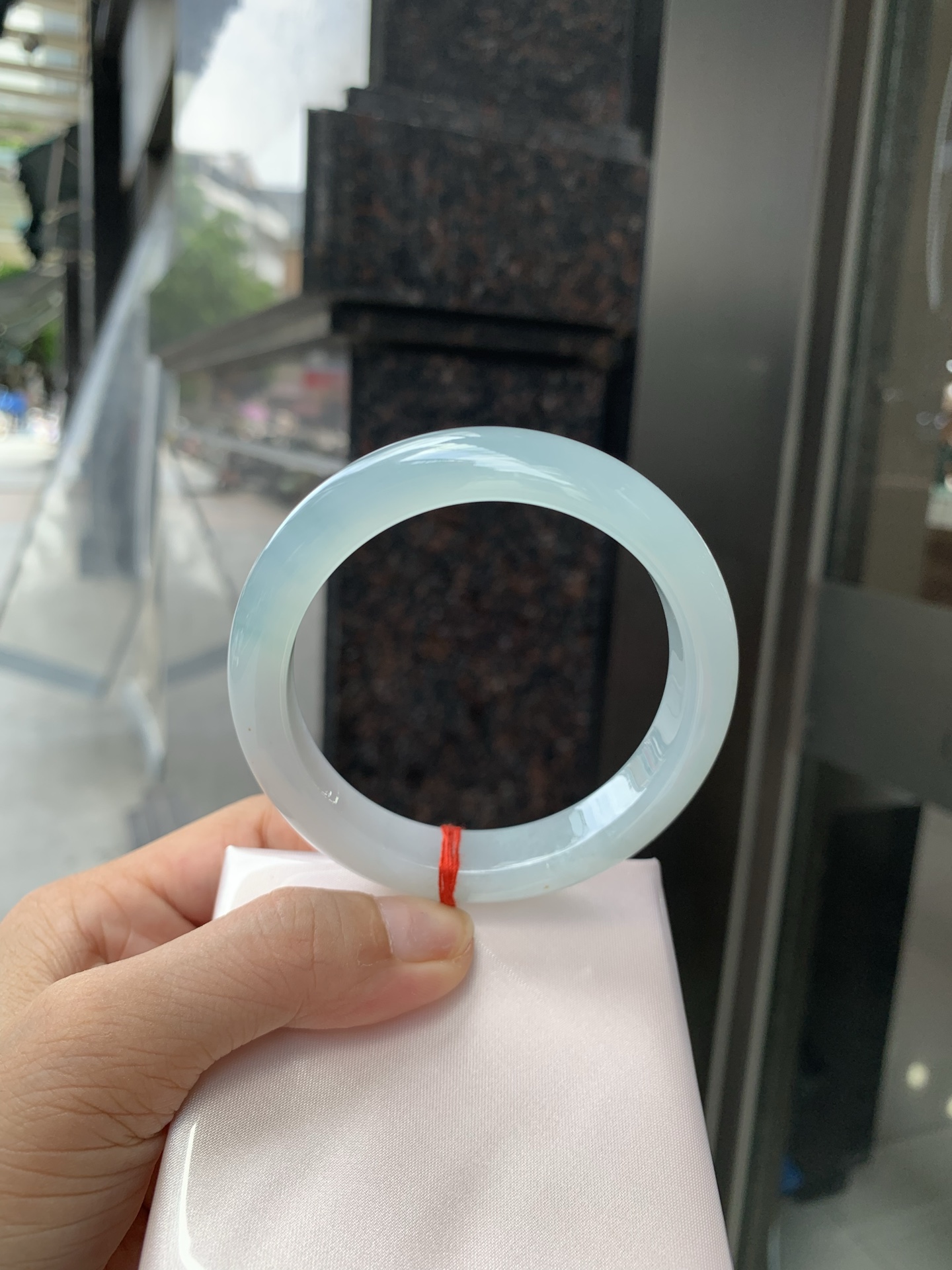 半山水正圈 58.1-8.5-11.8 0705-N1141 打灯细纹，底妆冰润细腻，半山半水天然意境，上手不挑皮，自带清冷感，低调不张扬，越看越有味道