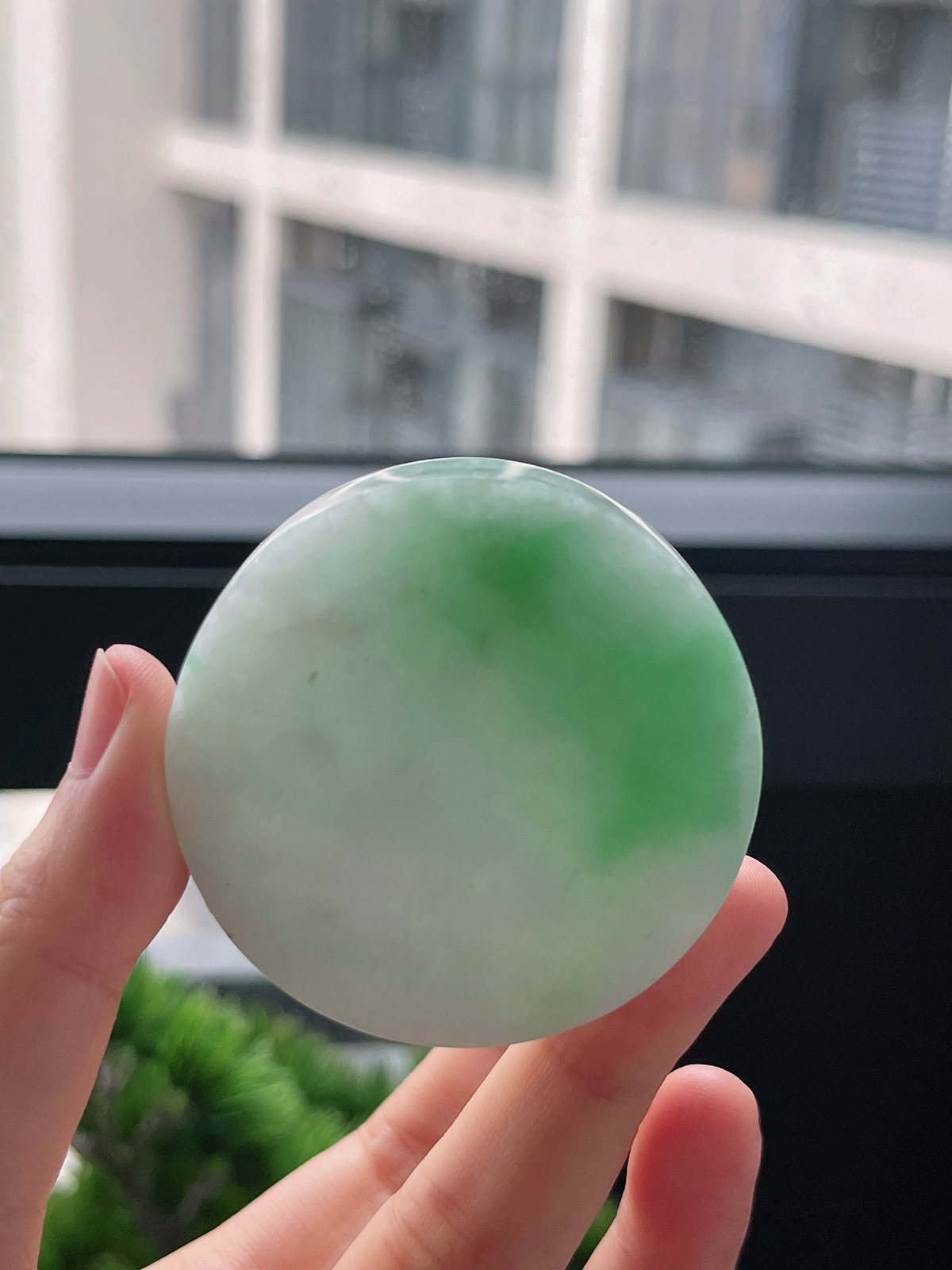 翡翠飘绿镯心