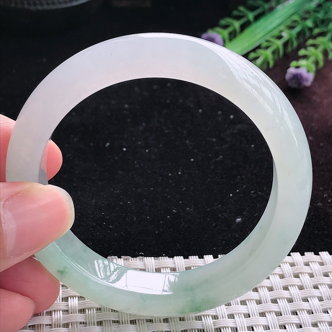 实拍A货翡翠54.5/12/8.5老坑冰透起胶冰飘花手镯平安镯美人镯