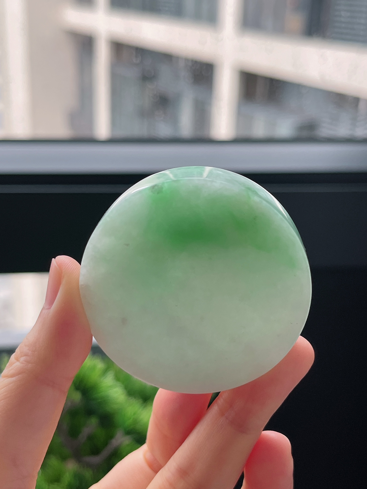 翡翠飘绿镯心