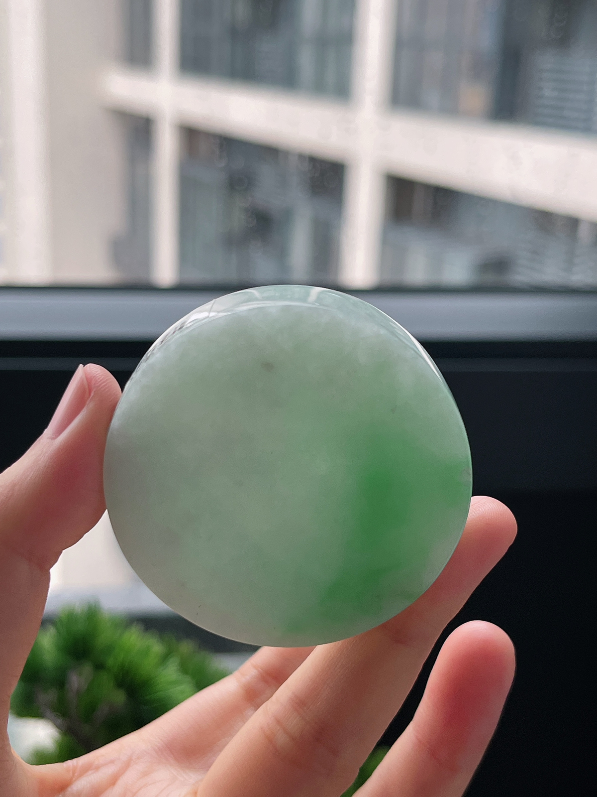 翡翠飘绿镯心