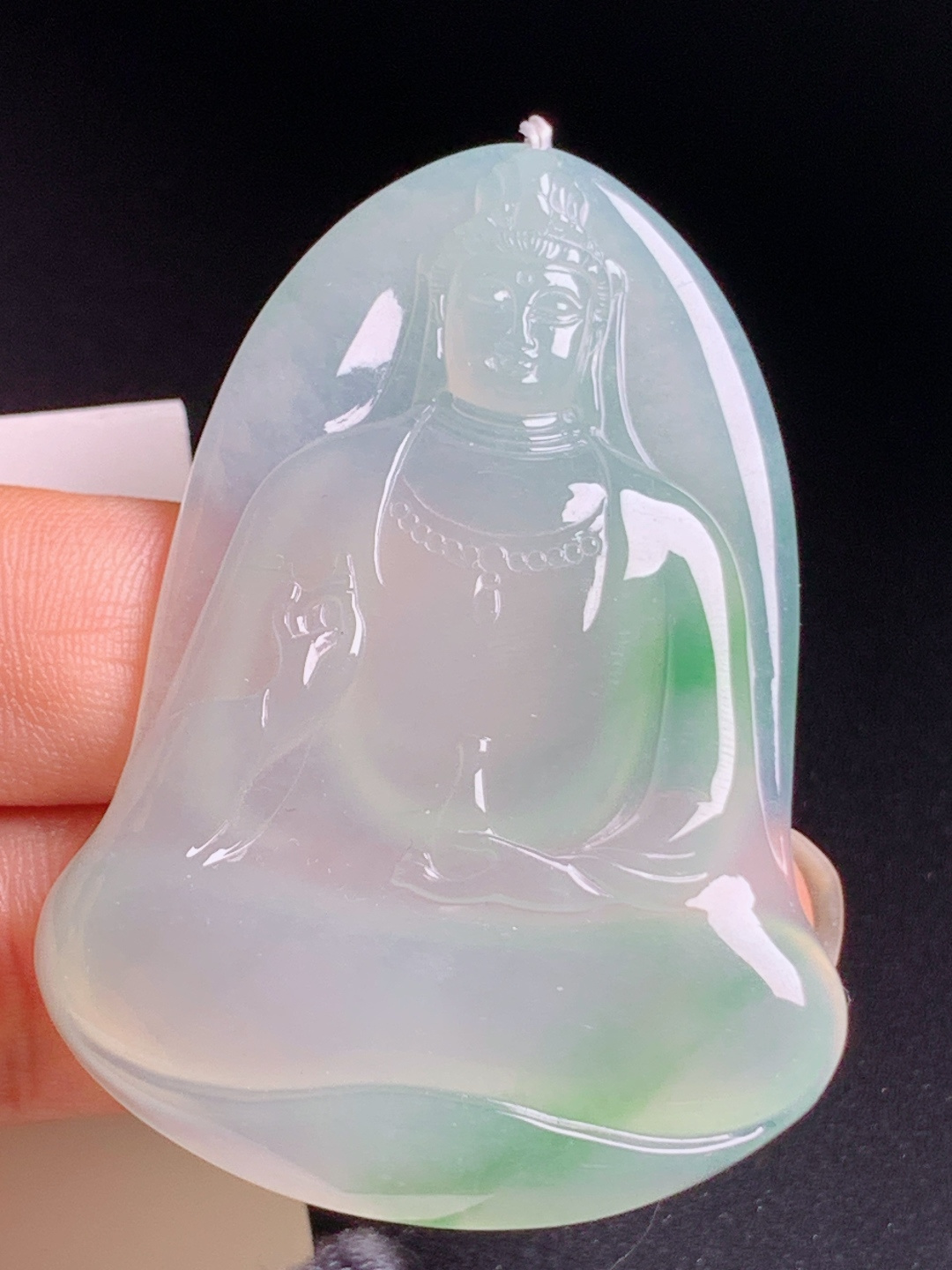 ️ 冰种飘绿观音，玉质清透飘翠雅致，雕工柔和平安护身 裸石57.2-40.1-6.2 010702