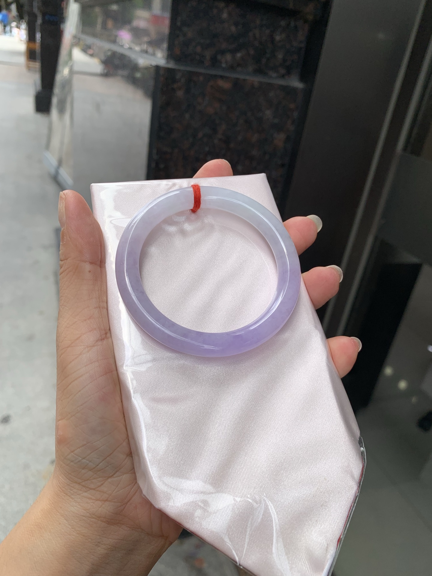 美人条 53.3-8.2-8.4 0705-N1152 打灯棉絮，底妆水润，半圈渐变吸睛抢眼，浪漫迷人，仙气飘飘，优雅高贵显气质，感满满，满满底色均匀不失色，不同光线不一样视觉感受