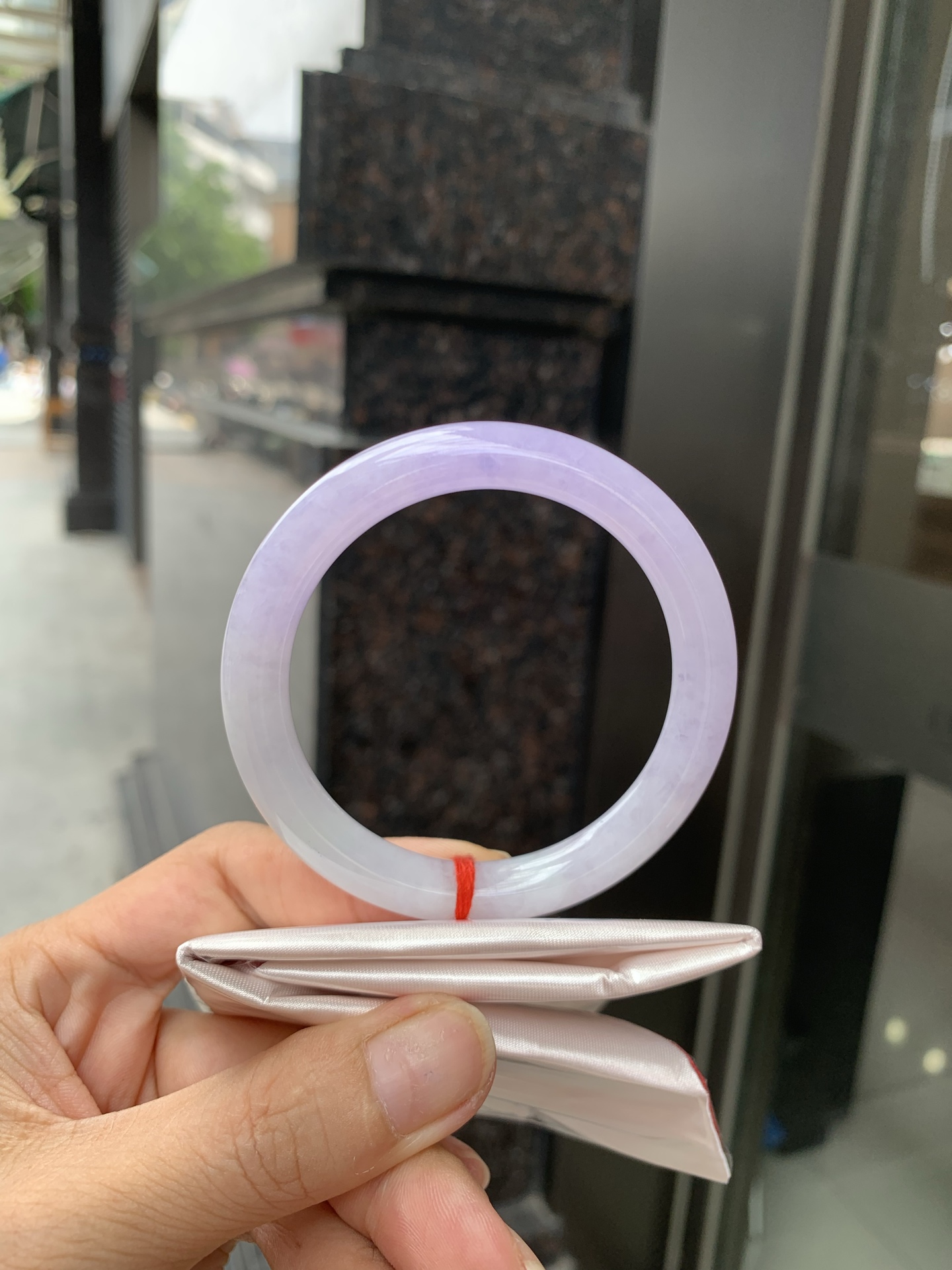 美人条 53.3-8.2-8.4 0705-N1152 打灯棉絮，底妆水润，半圈渐变吸睛抢眼，浪漫迷