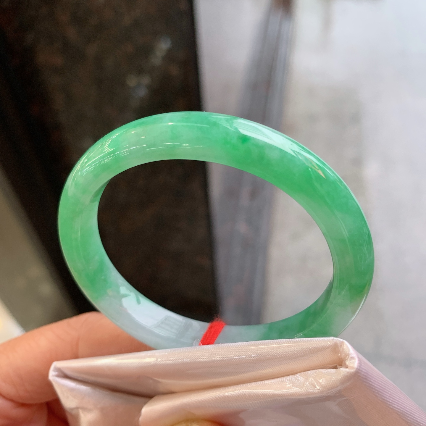 贵妃飘绿 无裂 色好
