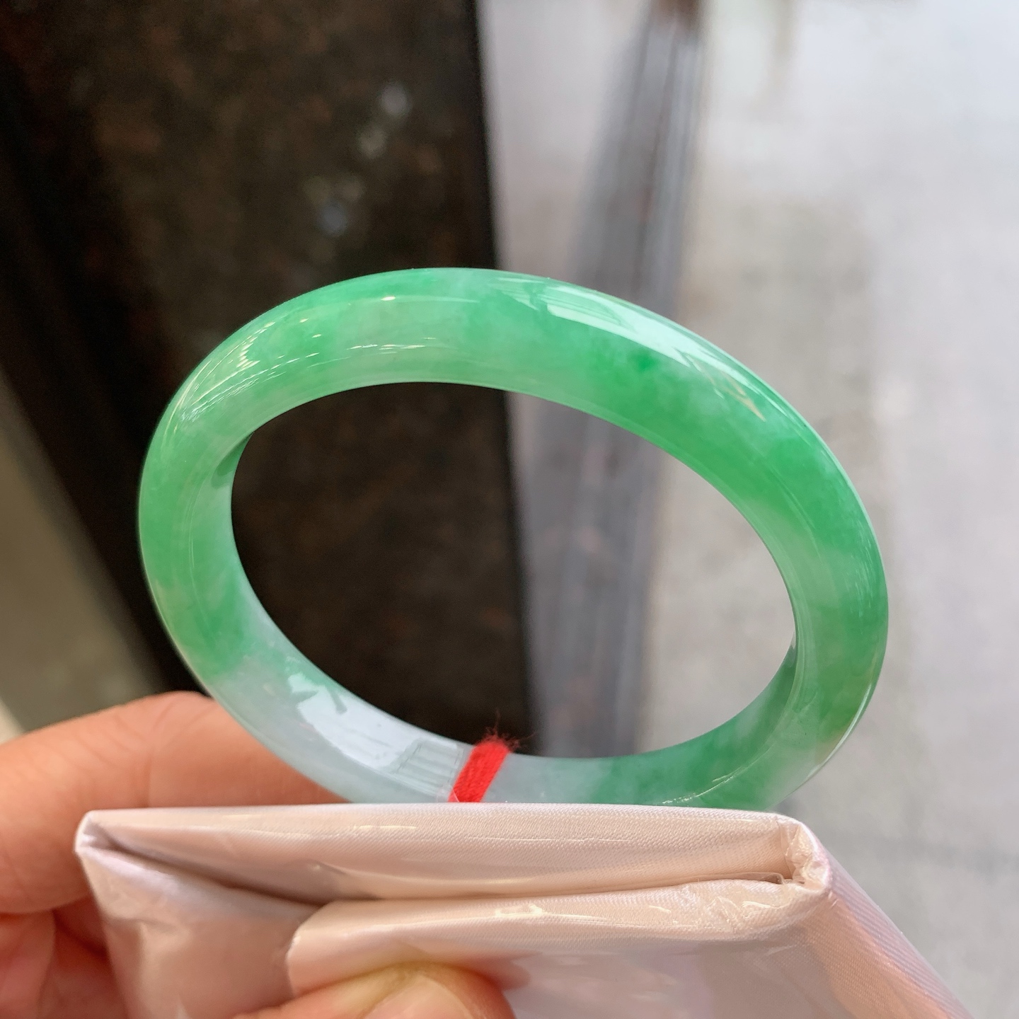 贵妃飘绿 无裂 色好
