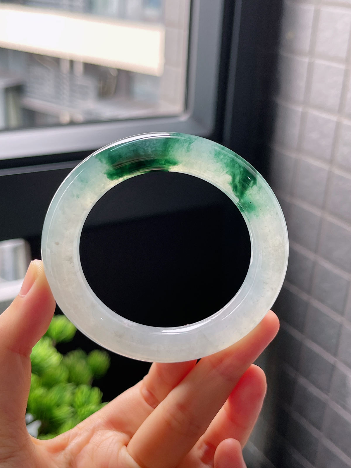 圈口5.5，冰种飘花翡翠圆条翡翠手镯