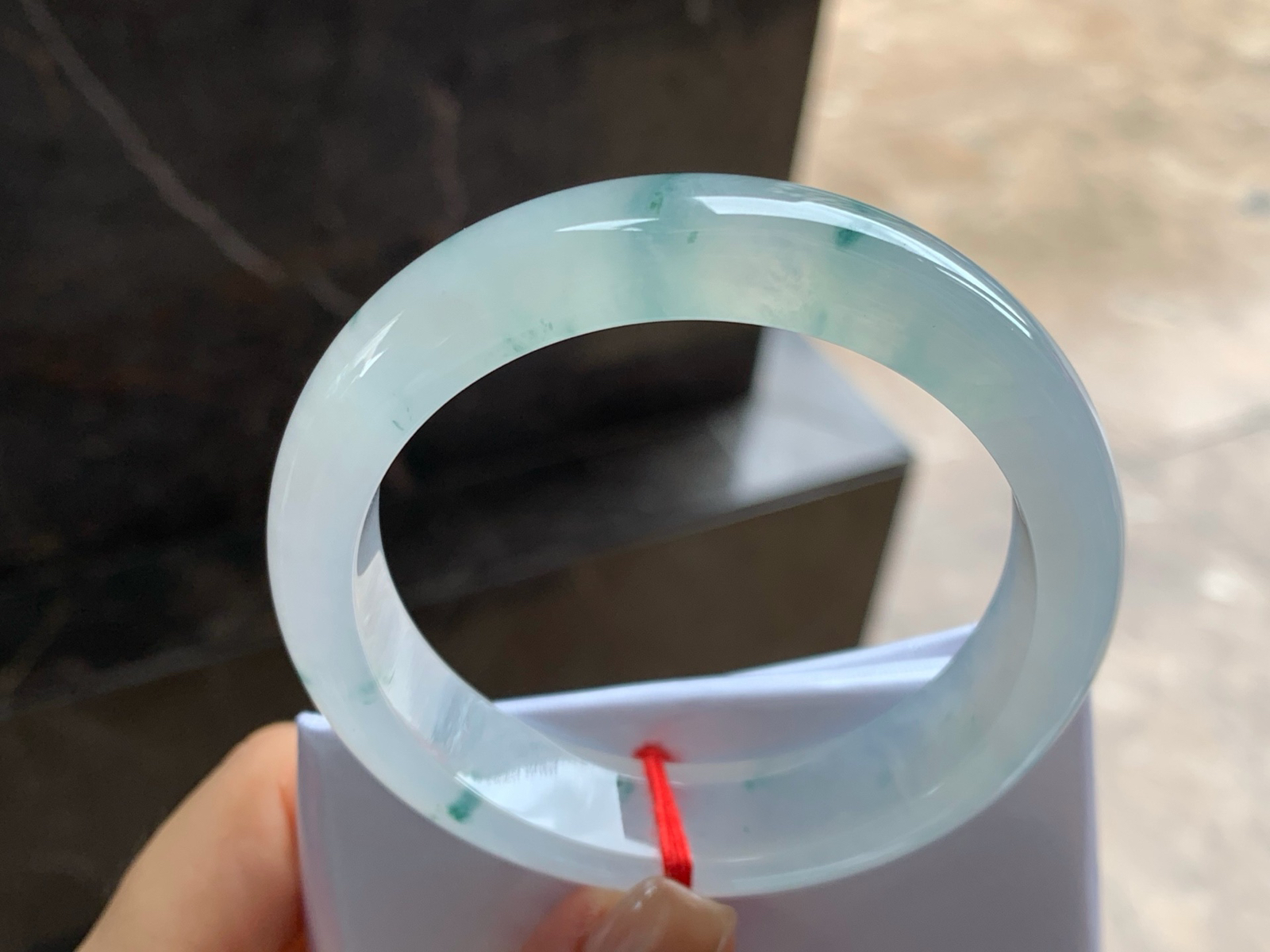 55-13.4-8.1
冰种飘花手镯^_^冰味十足～飘花点缀
