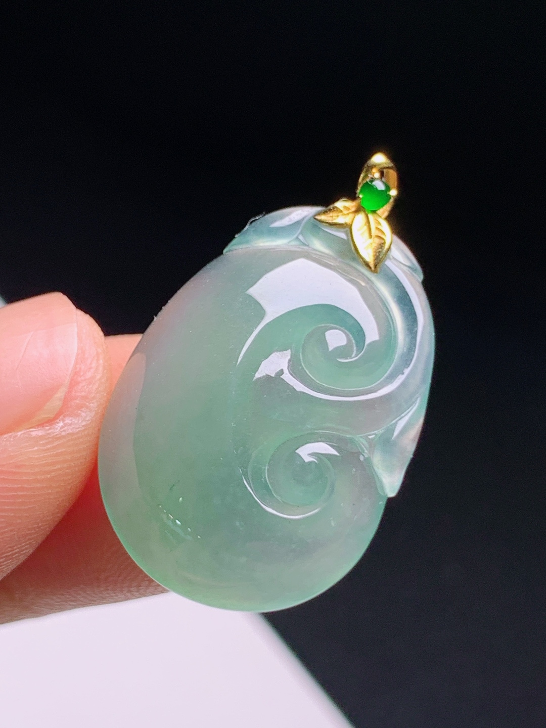 冰晴如意吊坠，胶感十足底色清爽，简约金扣显质感 08