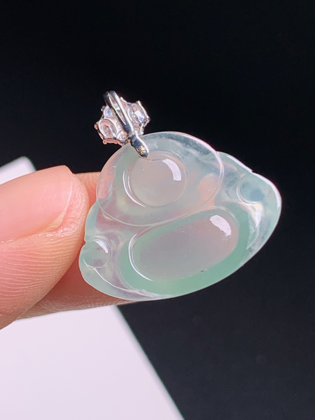 ️ 佛公吊坠，水润清透笑意温婉，钻花扣头精致大气 裸石17.3-22.3-5.7 整体24.3 08