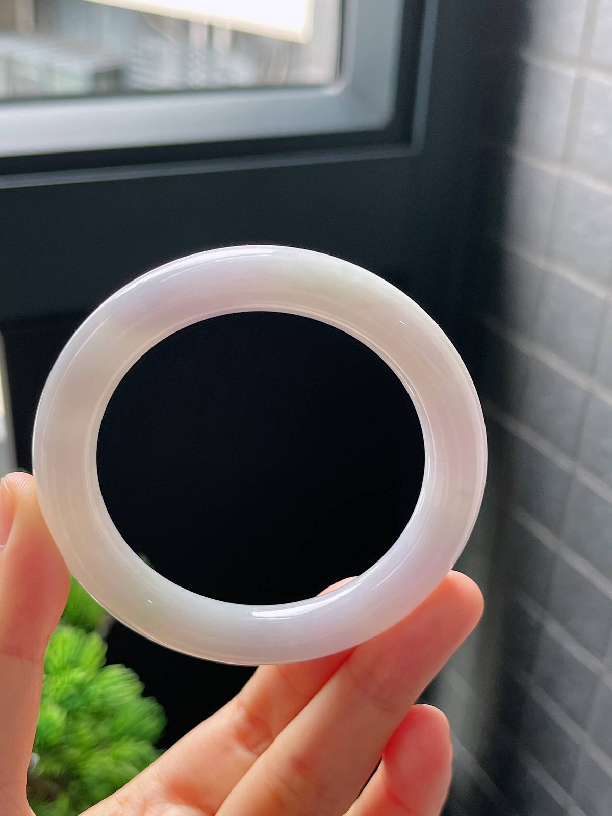 圈口51.8，糯化种紫罗兰淡春彩翡翠圆条手镯