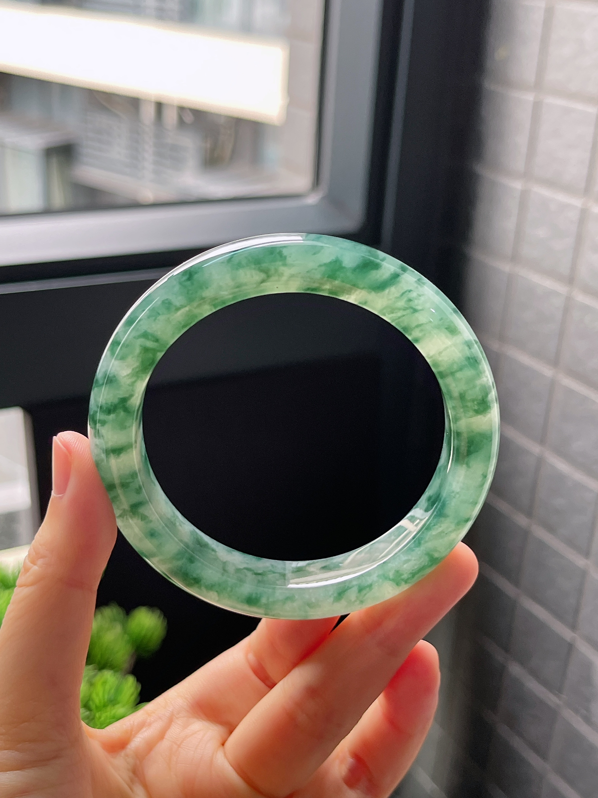 圈口57，冰糯种飘花翡翠正圈手镯