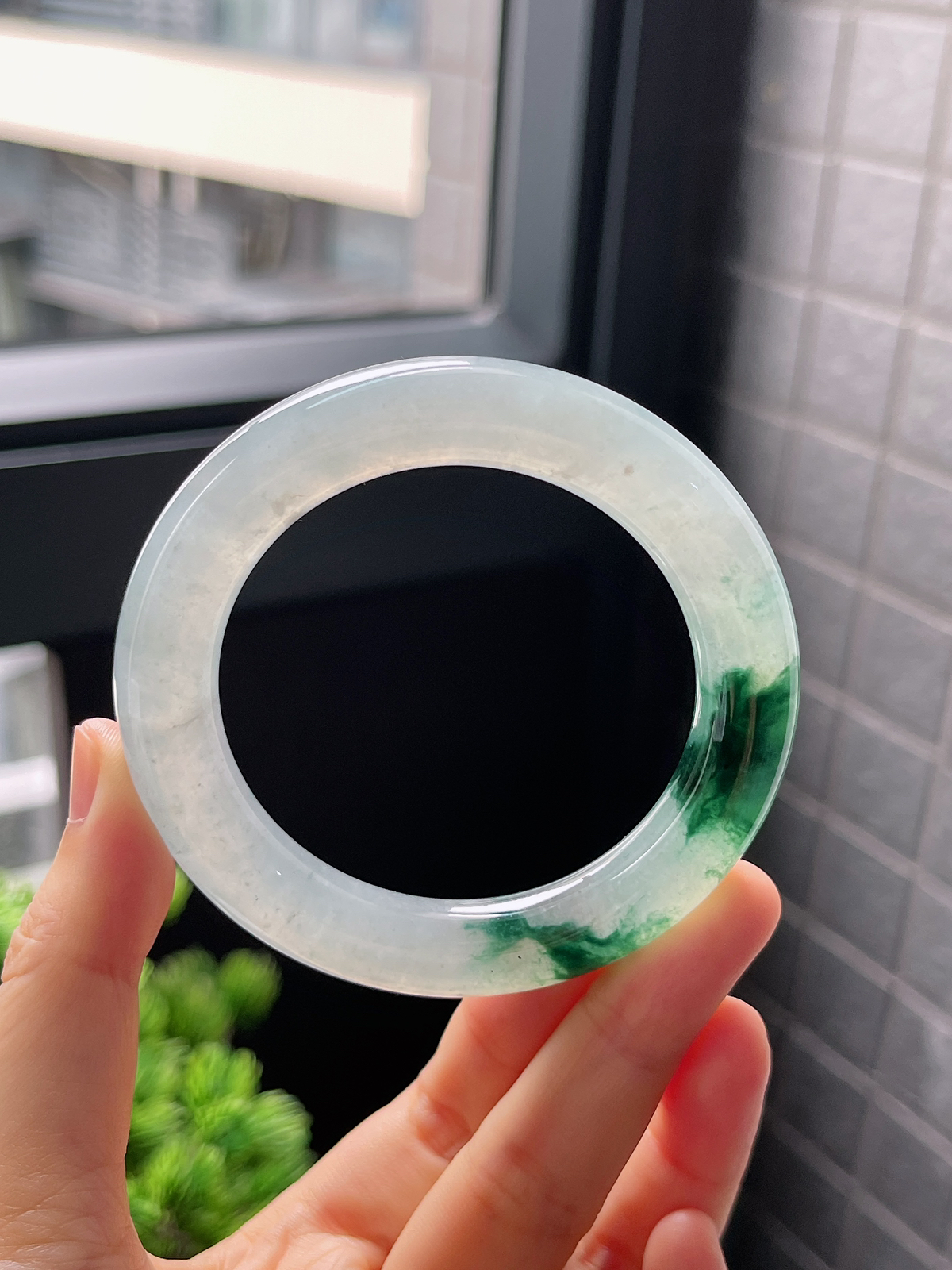 圈口5.5，冰种飘花翡翠圆条翡翠手镯