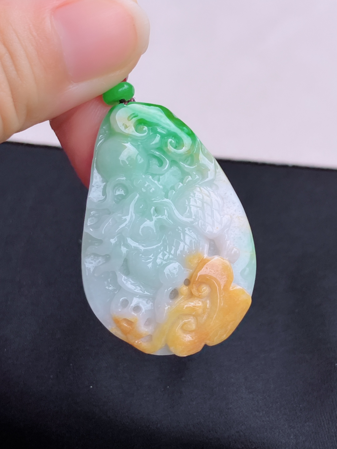 三彩招财麒麟牌，特色，尺寸46/32/10/自然光实拍