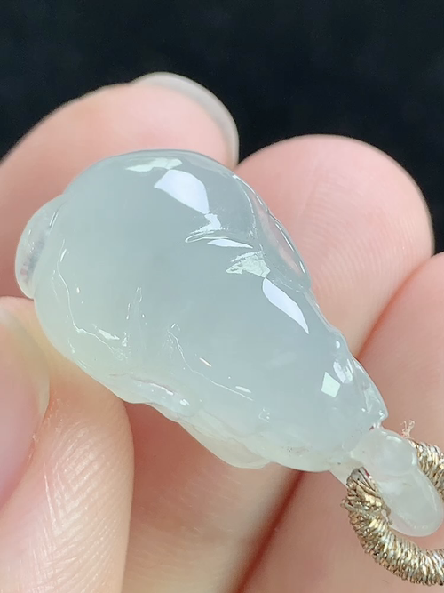 冰种大象，无裂，尺寸26.9*13.7*12.1mm，Q06apt