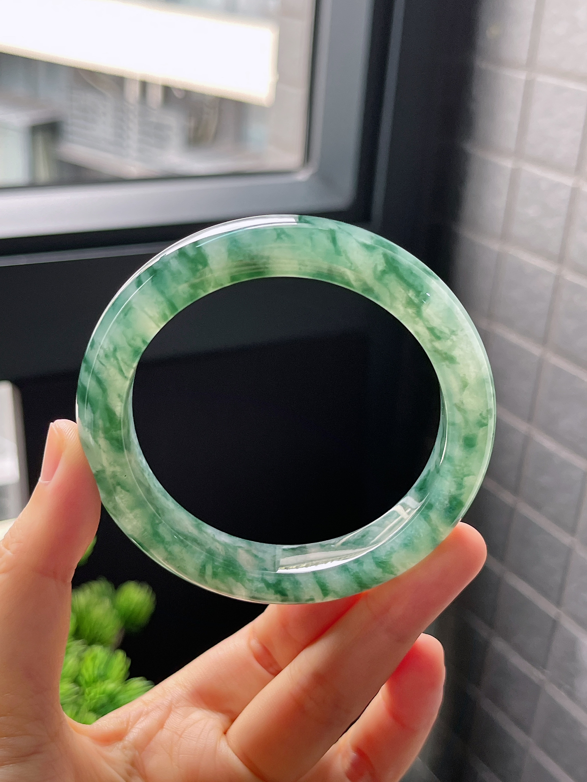 圈口57，冰糯种飘花翡翠正圈手镯