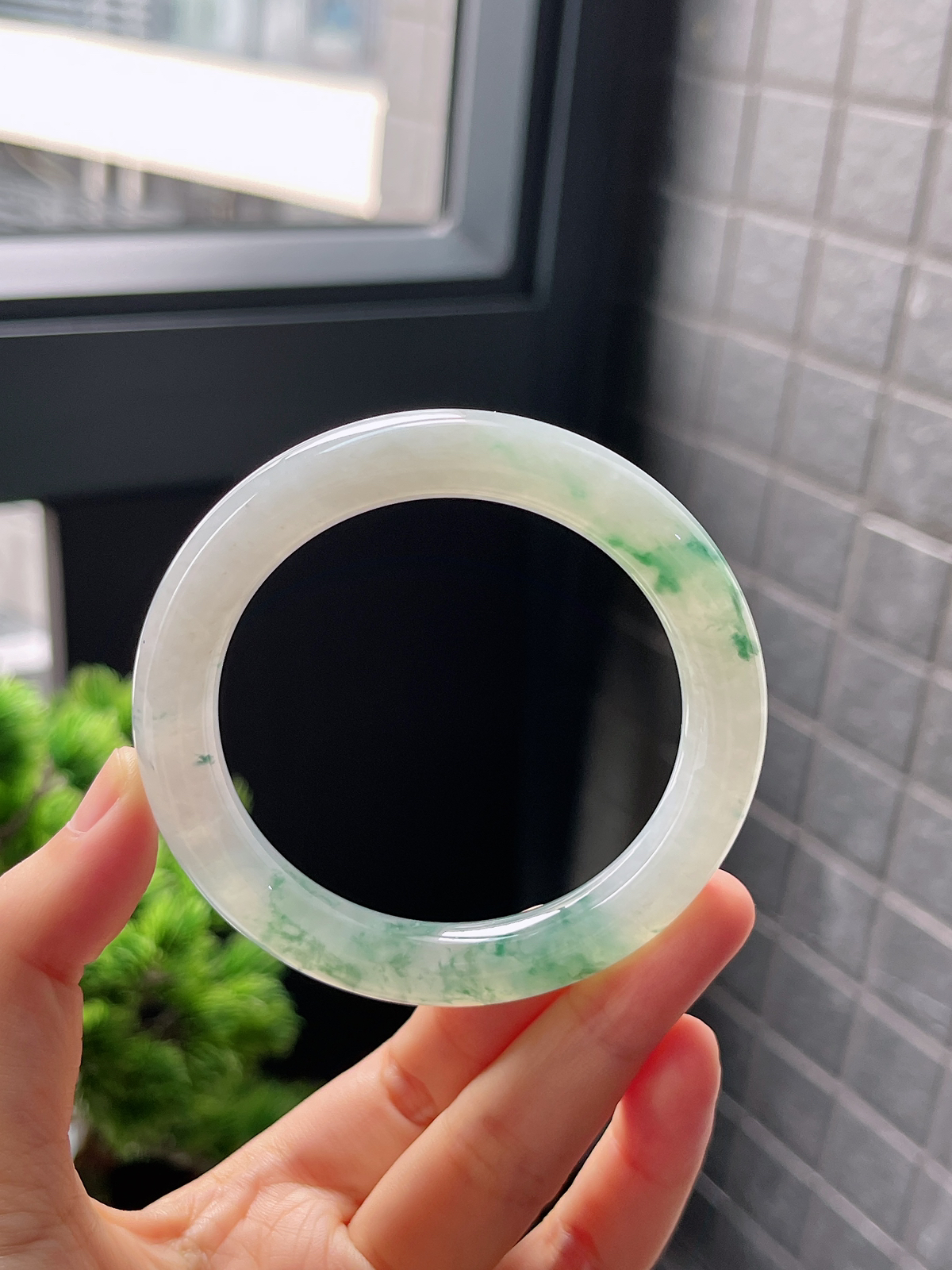 圈口54，冰糯种飘花灵动翡翠圆条手镯