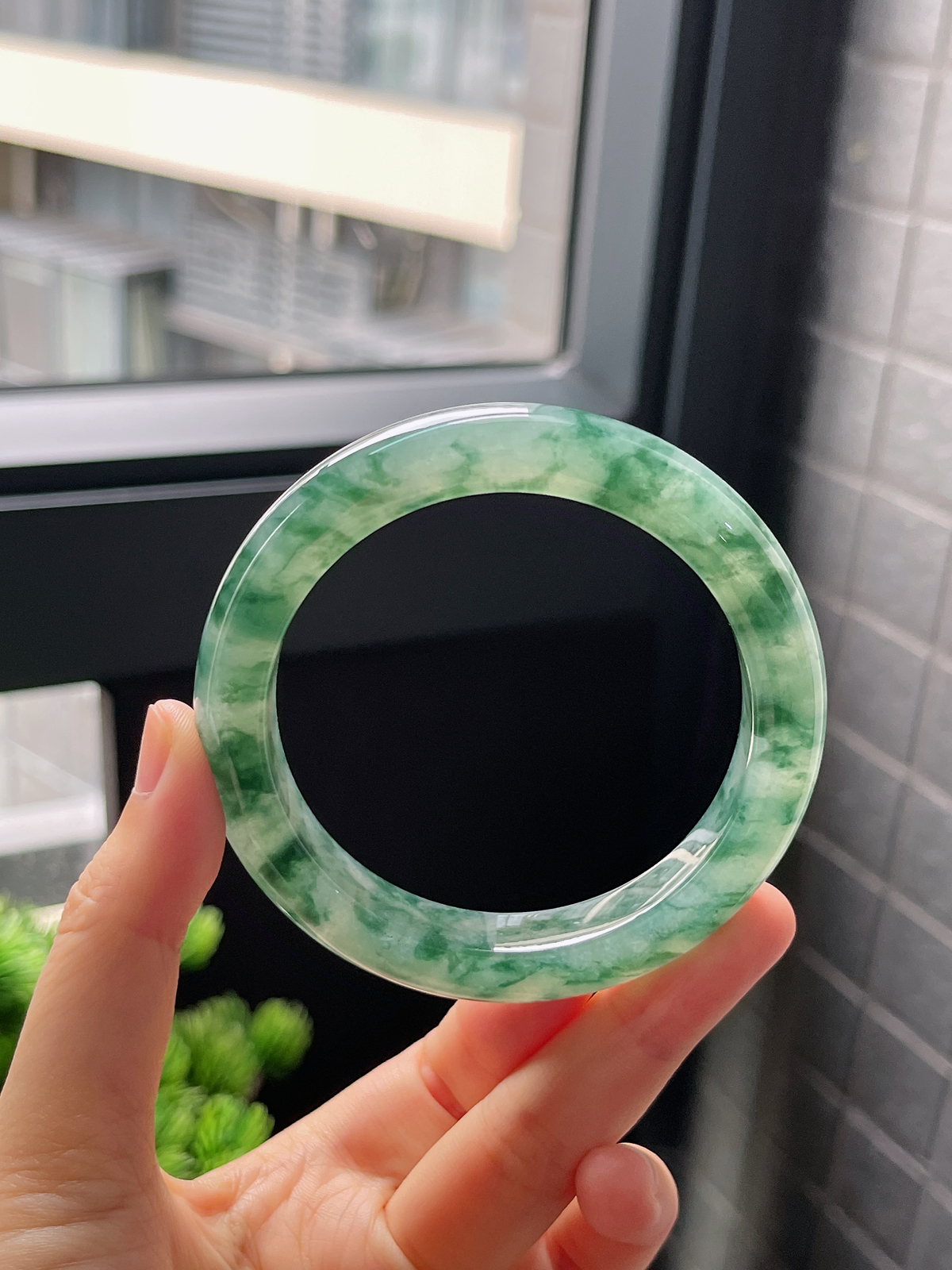 圈口57，冰糯种飘花翡翠正圈手镯