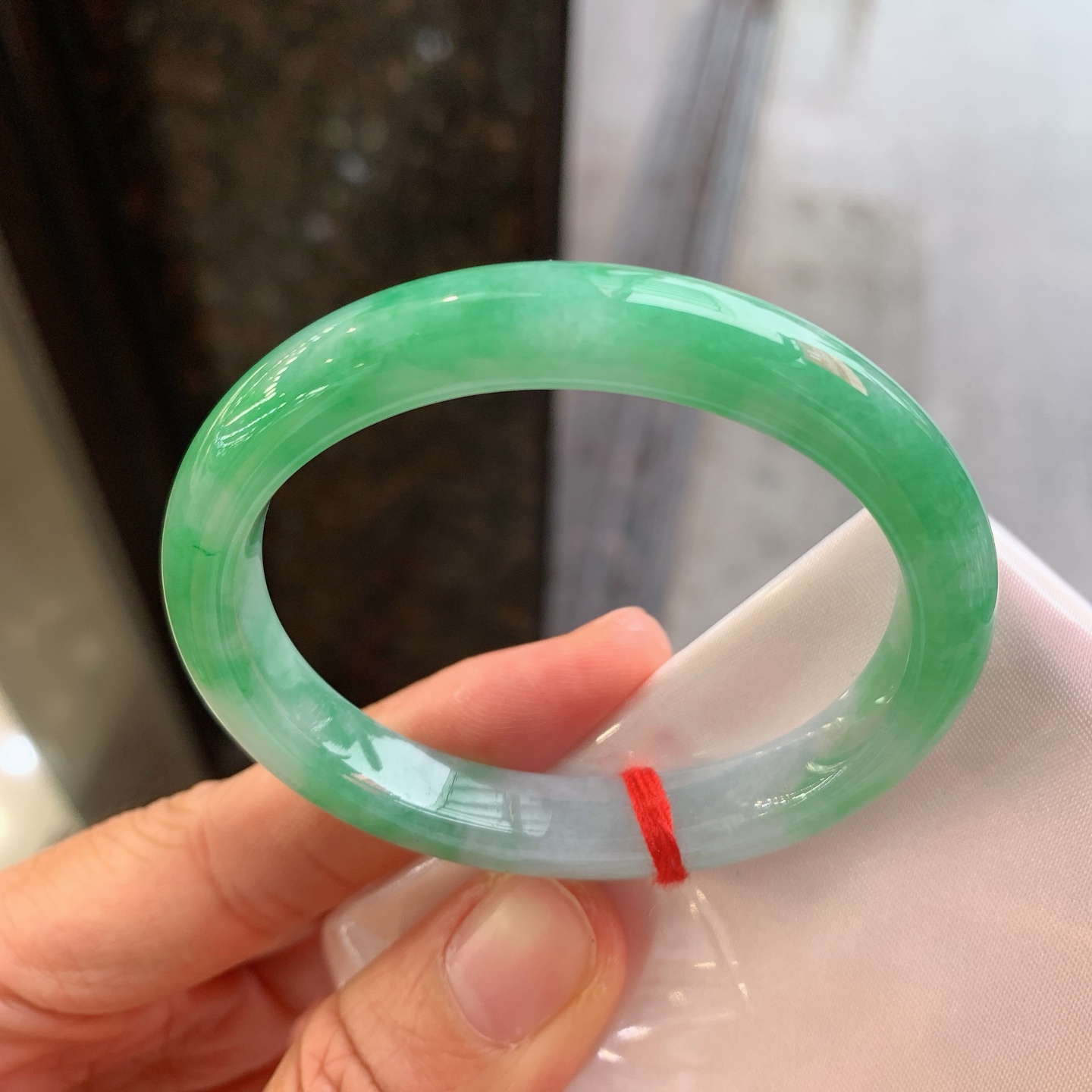 贵妃飘绿 无裂 色好