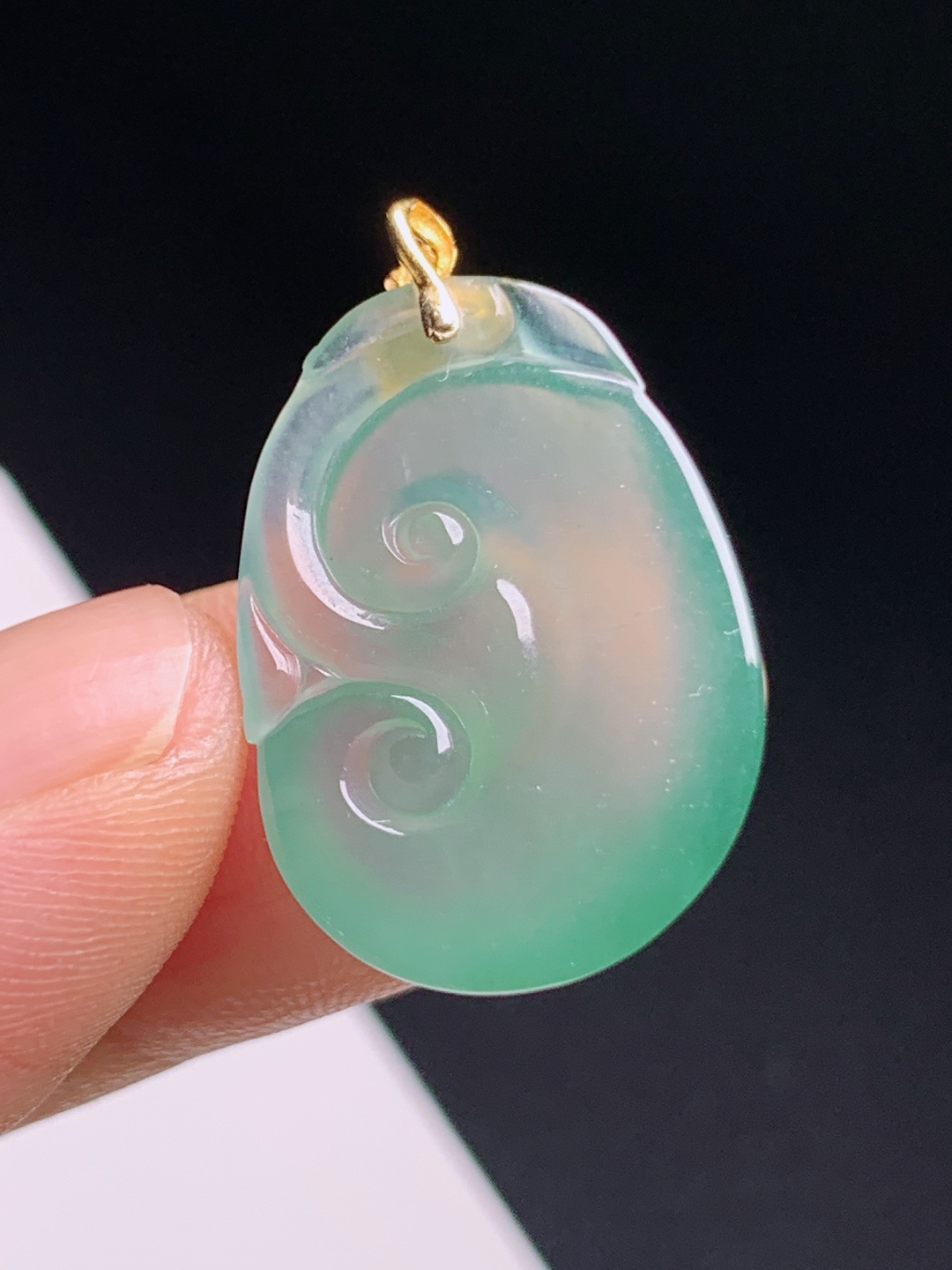 冰晴如意吊坠，胶感十足底色清爽，简约金扣显质感 08