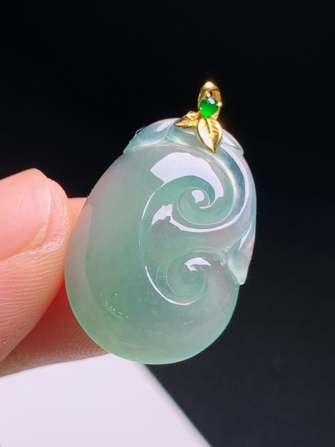 冰晴如意吊坠，胶感十足底色清爽，简约金扣显质感 08